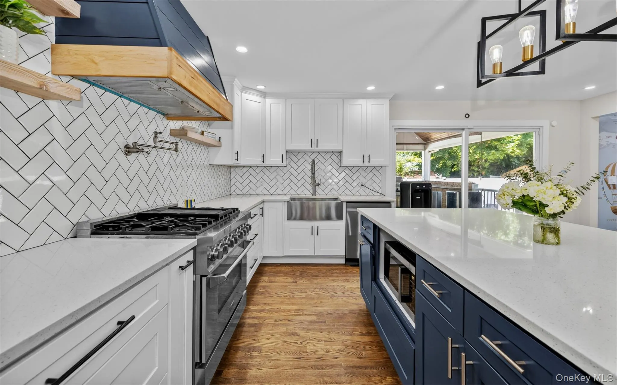 1 Aspen Avenue, Huntington, NY, 4 Bedrooms Bedrooms, 11 Rooms Rooms,3 BathroomsBathrooms,Residential,For Rent,Aspen,0,1011515 1 Aspen Avenue, Huntington, NY, 4 Bedrooms Bedrooms, 11 Rooms Rooms,3 BathroomsBathrooms,Residential,For Rent,Aspen,0,1011515