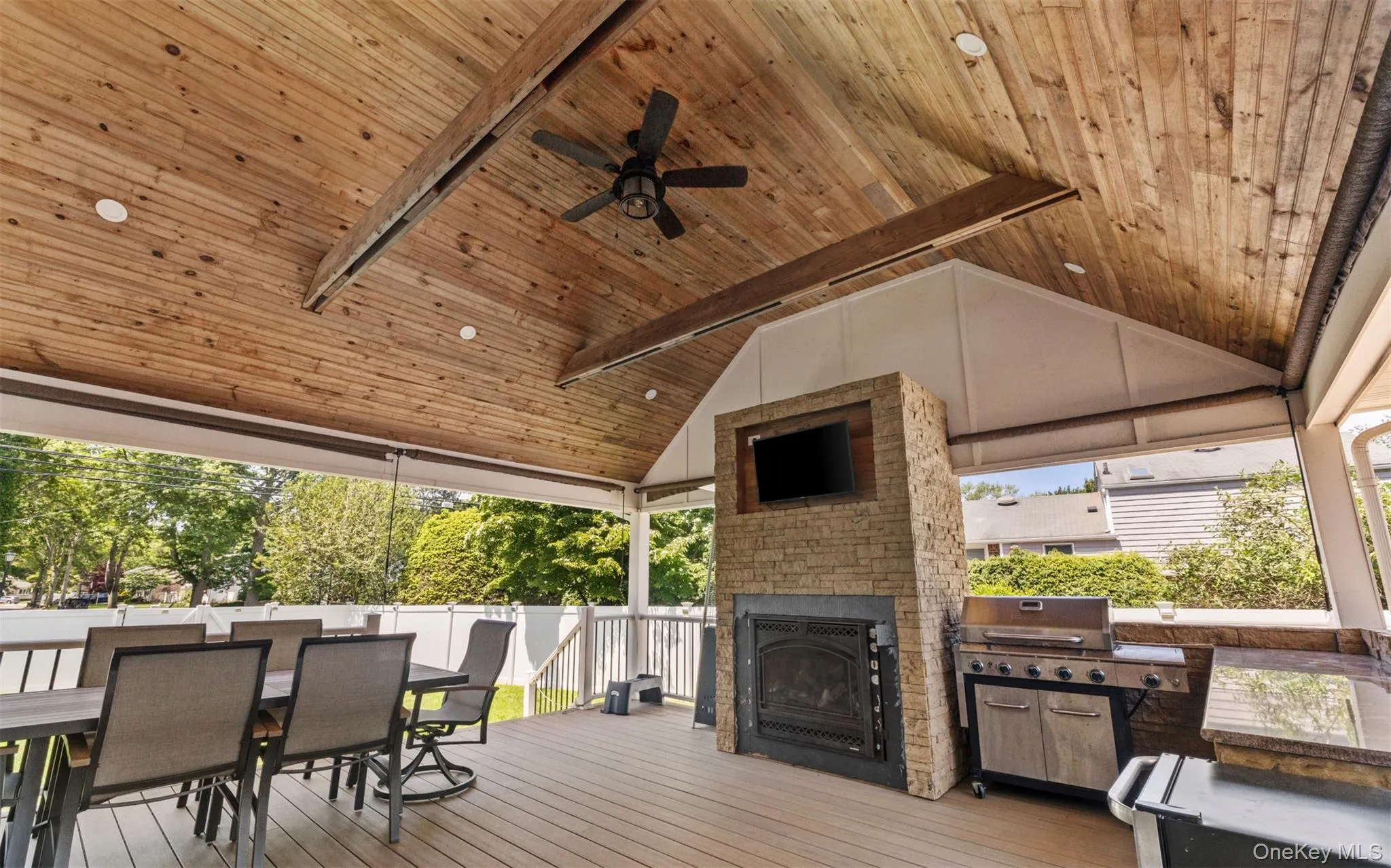 1 Aspen Avenue, Huntington, NY, 4 Bedrooms Bedrooms, 11 Rooms Rooms,3 BathroomsBathrooms,Residential,For Rent,Aspen,0,1011515 1 Aspen Avenue, Huntington, NY, 4 Bedrooms Bedrooms, 11 Rooms Rooms,3 BathroomsBathrooms,Residential,For Rent,Aspen,0,1011515