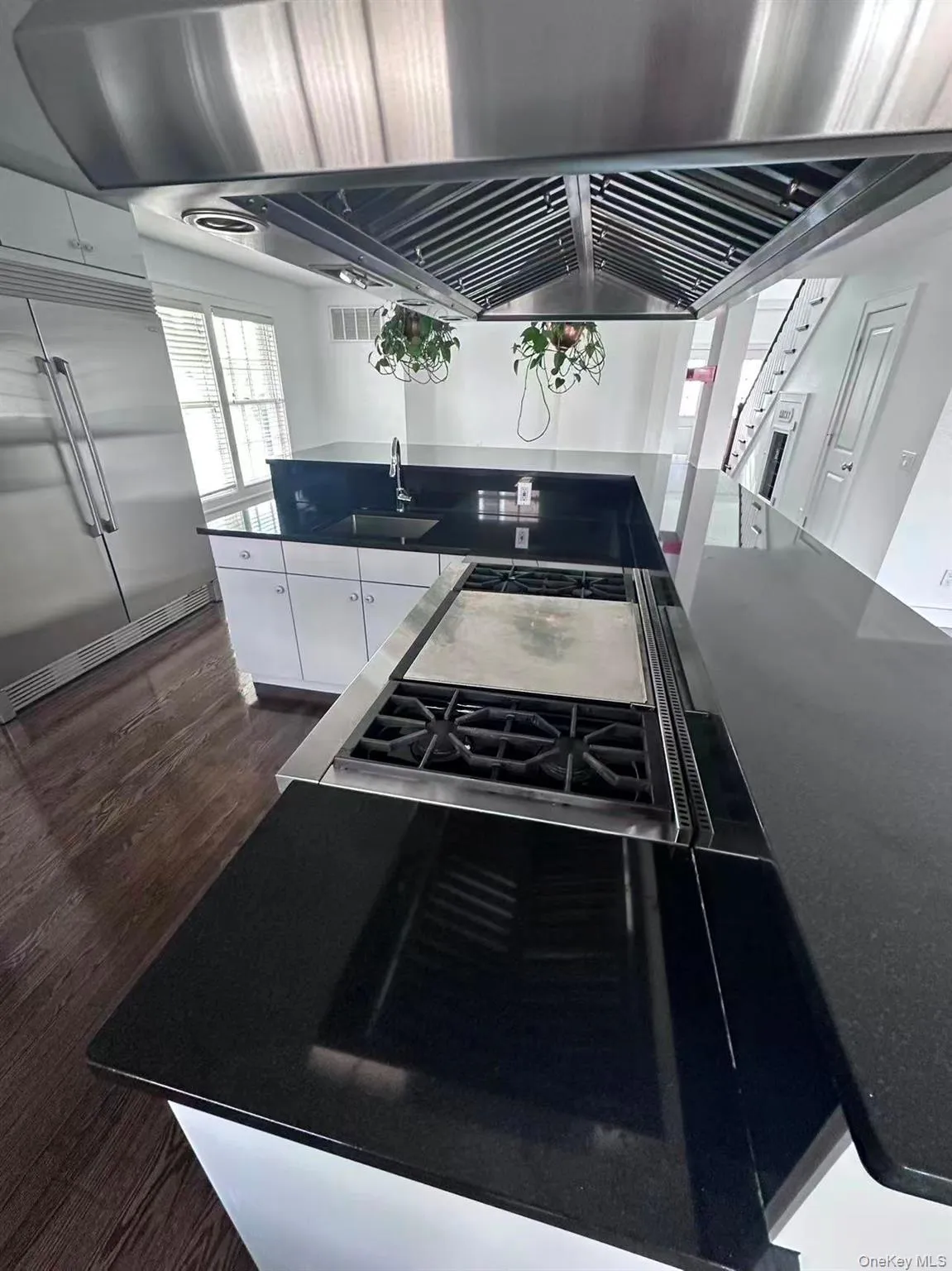 1 Lincoln Avenue, Oyster Bay, NY, 3 Bedrooms Bedrooms, 8 Rooms Rooms,3 BathroomsBathrooms,Residential,For Rent,Lincoln,0,1011516 1 Lincoln Avenue, Oyster Bay, NY, 3 Bedrooms Bedrooms, 8 Rooms Rooms,3 BathroomsBathrooms,Residential,For Rent,Lincoln,0,1011516