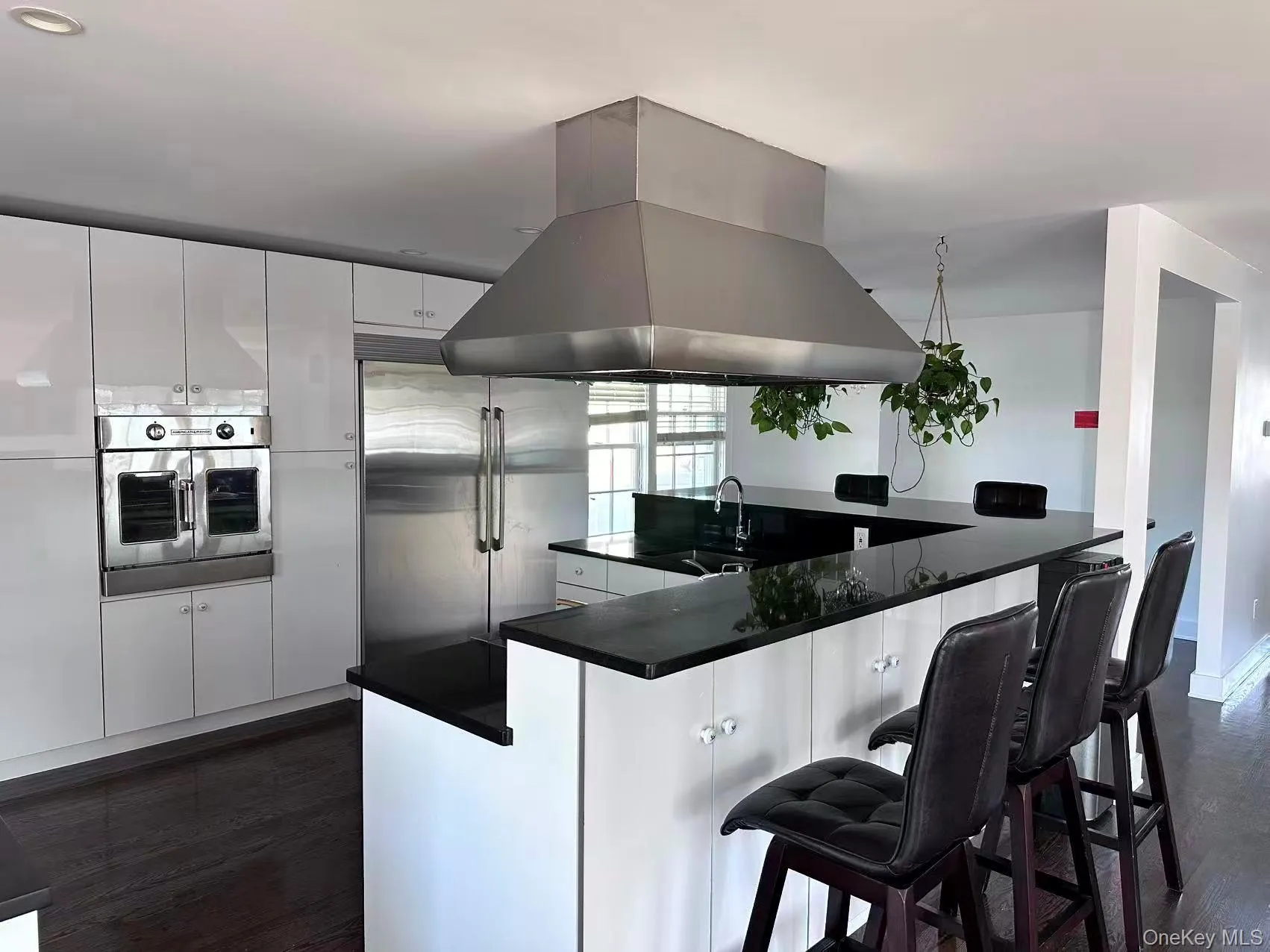 1 Lincoln Avenue, Oyster Bay, NY, 3 Bedrooms Bedrooms, 8 Rooms Rooms,3 BathroomsBathrooms,Residential,For Rent,Lincoln,0,1011516 1 Lincoln Avenue, Oyster Bay, NY, 3 Bedrooms Bedrooms, 8 Rooms Rooms,3 BathroomsBathrooms,Residential,For Rent,Lincoln,0,1011516