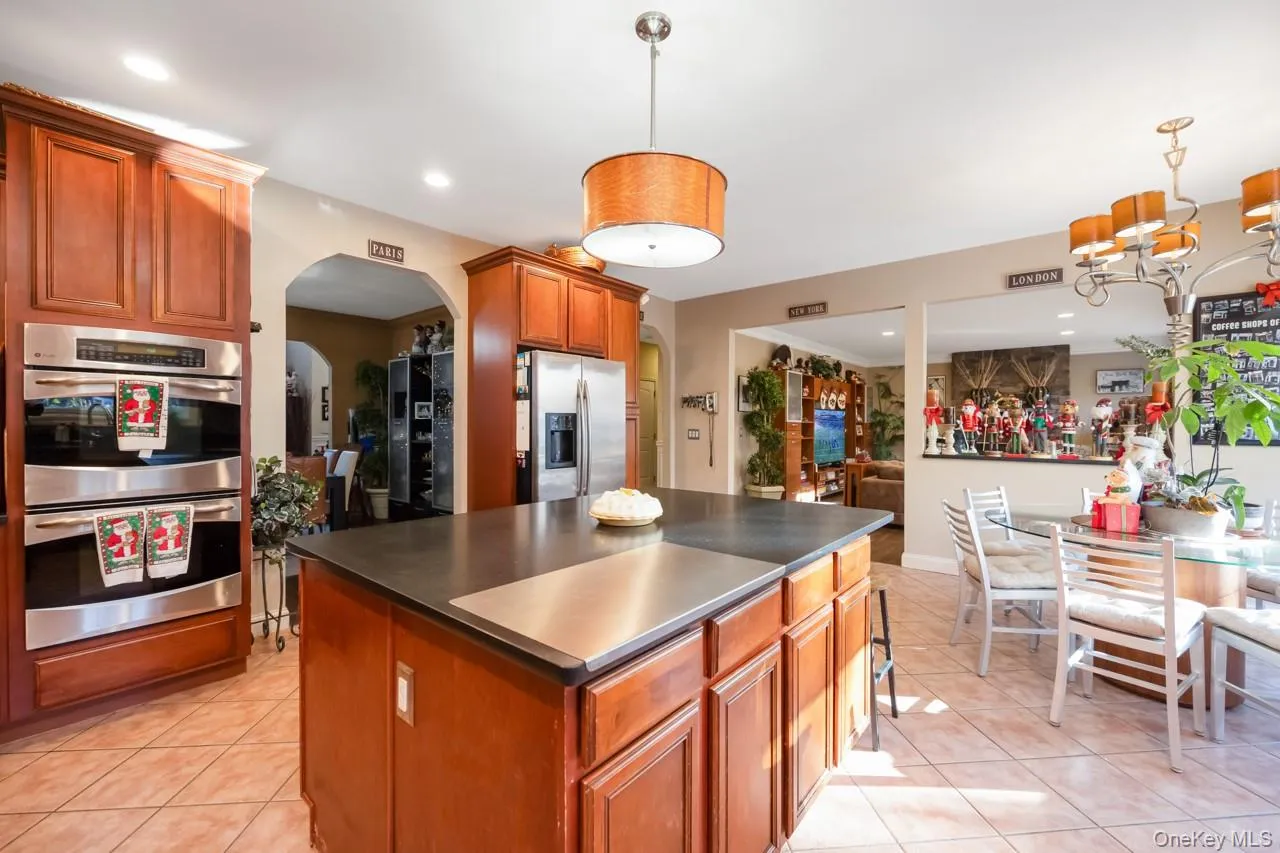 1680 lake Avenue, Hempstead, NY, 6 Bedrooms Bedrooms, 12 Rooms Rooms,5 BathroomsBathrooms,Residential,For Rent,lake,0,1011517 1680 lake Avenue, Hempstead, NY, 6 Bedrooms Bedrooms, 12 Rooms Rooms,5 BathroomsBathrooms,Residential,For Rent,lake,0,1011517