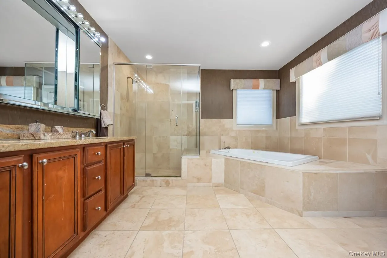 1680 lake Avenue, Hempstead, NY, 6 Bedrooms Bedrooms, 12 Rooms Rooms,5 BathroomsBathrooms,Residential,For Rent,lake,0,1011517 1680 lake Avenue, Hempstead, NY, 6 Bedrooms Bedrooms, 12 Rooms Rooms,5 BathroomsBathrooms,Residential,For Rent,lake,0,1011517