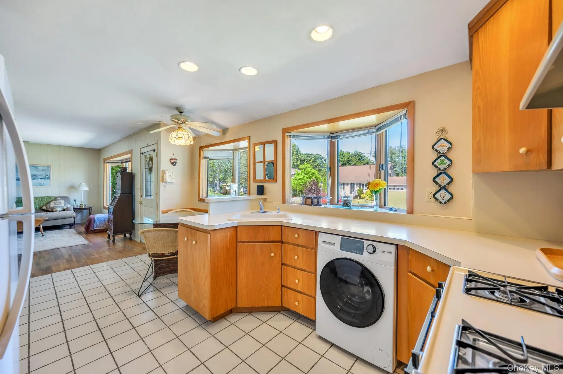 256 4th Street, Babylon, NY, 2 Bedrooms Bedrooms, 4 Rooms Rooms,1 BathroomBathrooms,Residential,For Rent,4th,0,1011522 256 4th Street, Babylon, NY, 2 Bedrooms Bedrooms, 4 Rooms Rooms,1 BathroomBathrooms,Residential,For Rent,4th,0,1011522