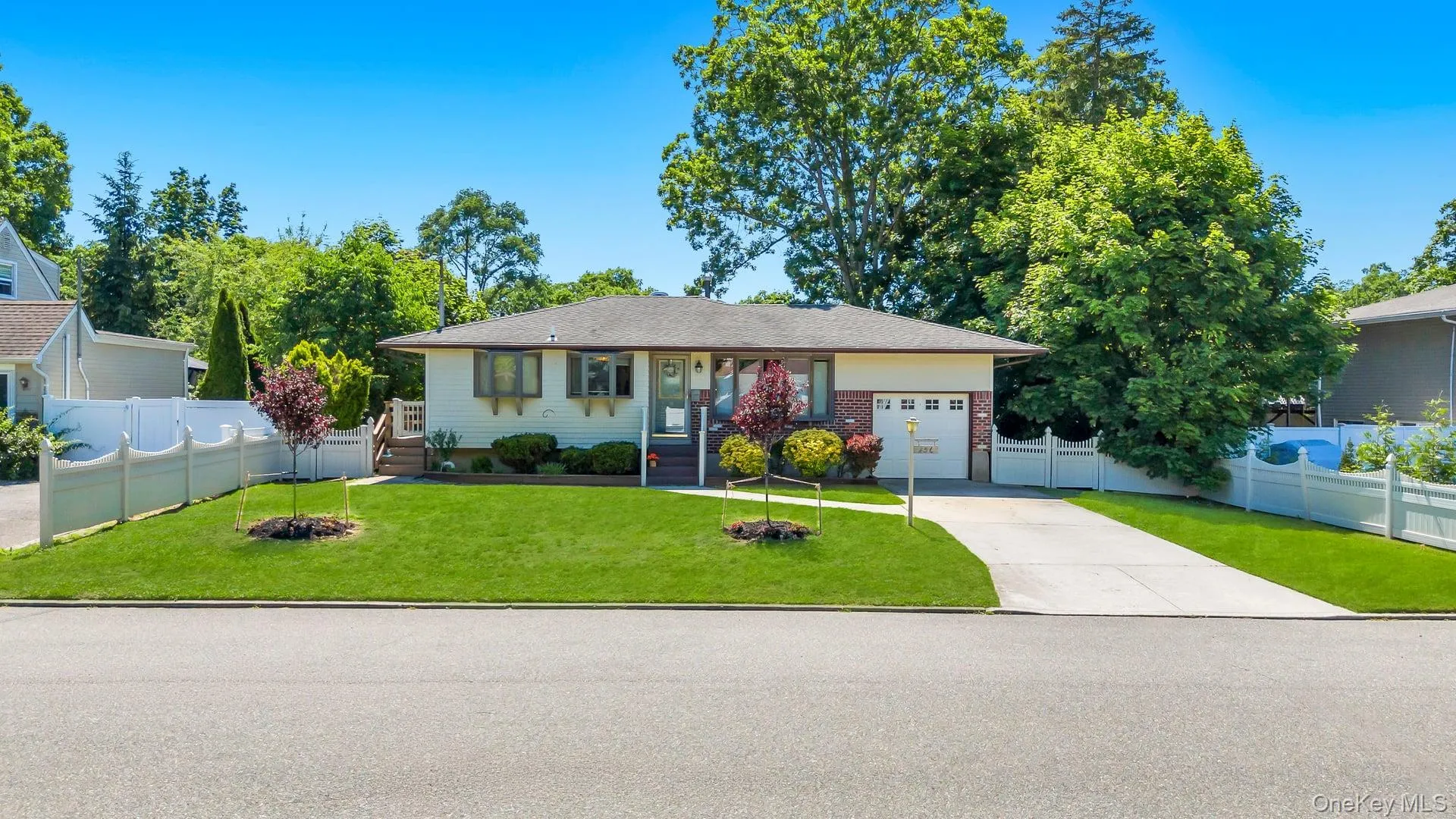 256 4th Street, Babylon, NY, 2 Bedrooms Bedrooms, 4 Rooms Rooms,1 BathroomBathrooms,Residential,For Rent,4th,0,1011522 256 4th Street, Babylon, NY, 2 Bedrooms Bedrooms, 4 Rooms Rooms,1 BathroomBathrooms,Residential,For Rent,4th,0,1011522