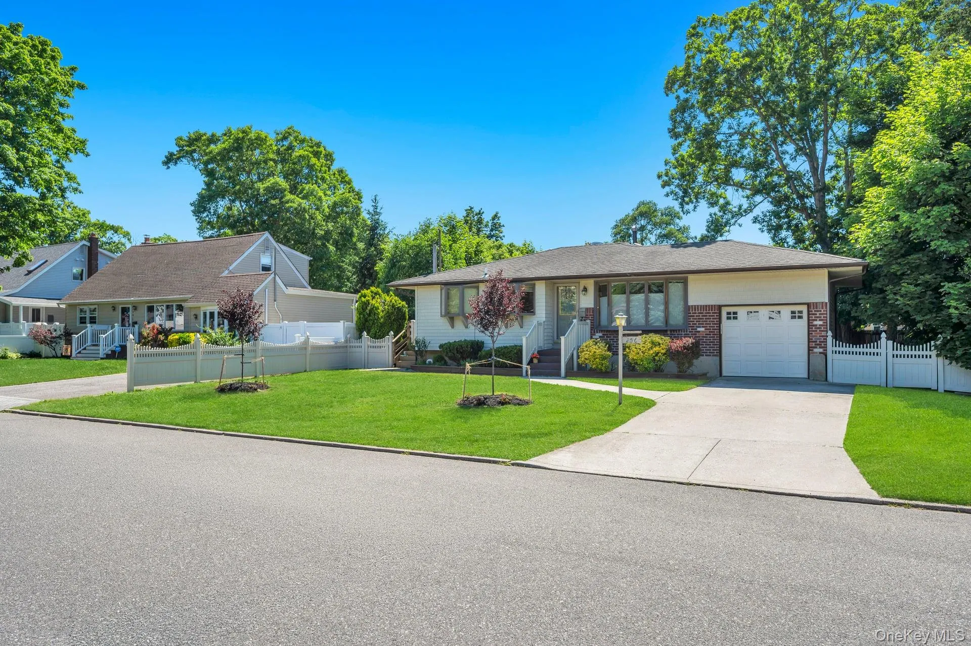 256 4th Street, Babylon, NY, 2 Bedrooms Bedrooms, 4 Rooms Rooms,1 BathroomBathrooms,Residential,For Rent,4th,0,1011522 256 4th Street, Babylon, NY, 2 Bedrooms Bedrooms, 4 Rooms Rooms,1 BathroomBathrooms,Residential,For Rent,4th,0,1011522