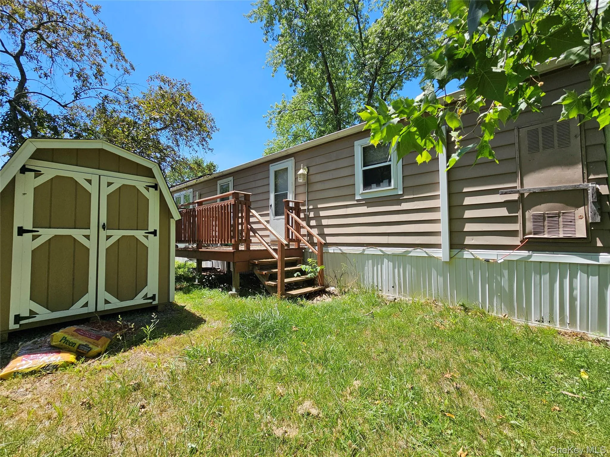 Freestanding storage shed with double doors Freestanding storage shed with double doors