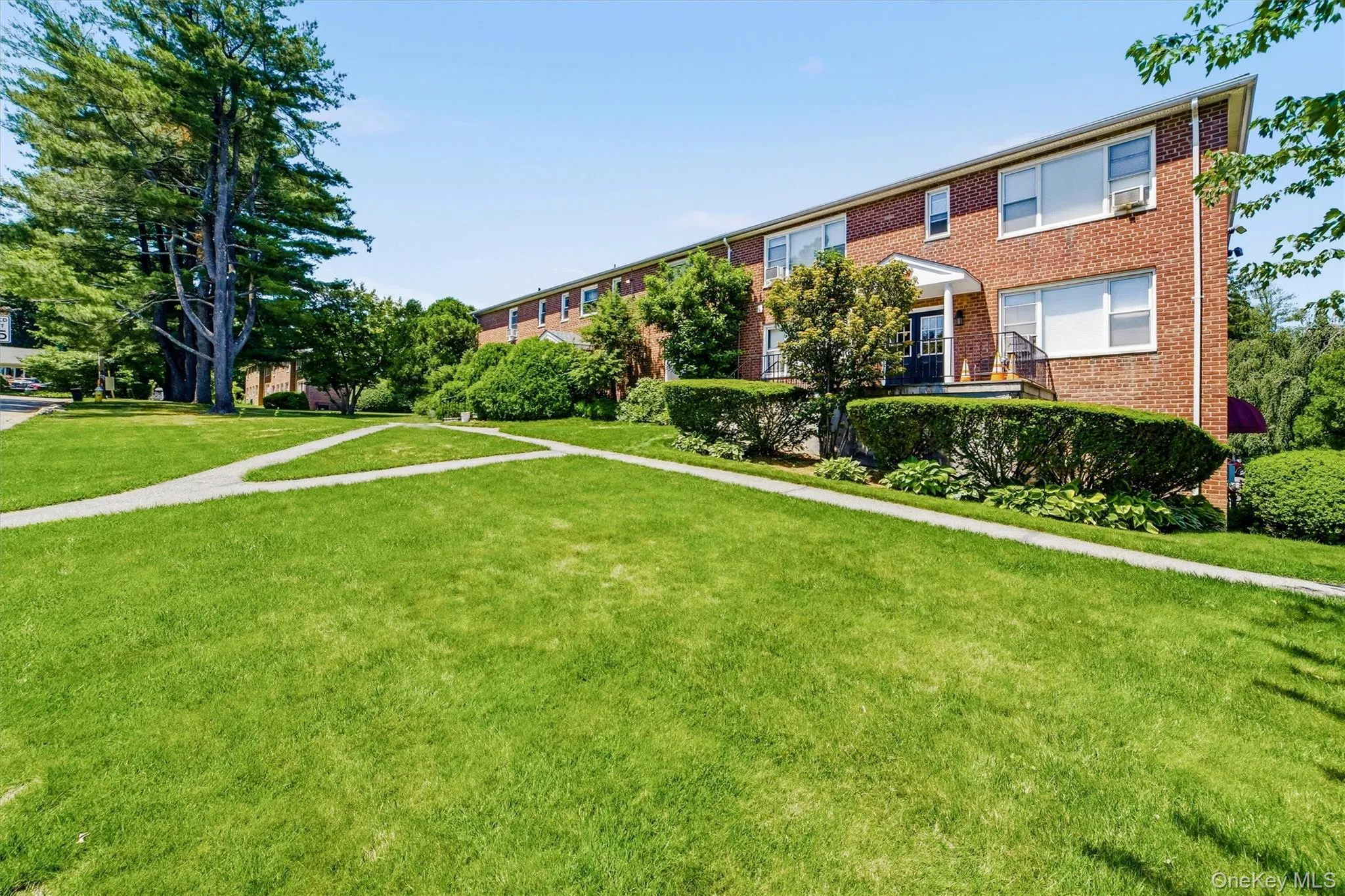 225 Schrade Road, Ossining, NY, 4 Rooms Rooms,1 BathroomBathrooms,Residential,For Rent,Schrade,0,1011526 225 Schrade Road, Ossining, NY, 4 Rooms Rooms,1 BathroomBathrooms,Residential,For Rent,Schrade,0,1011526