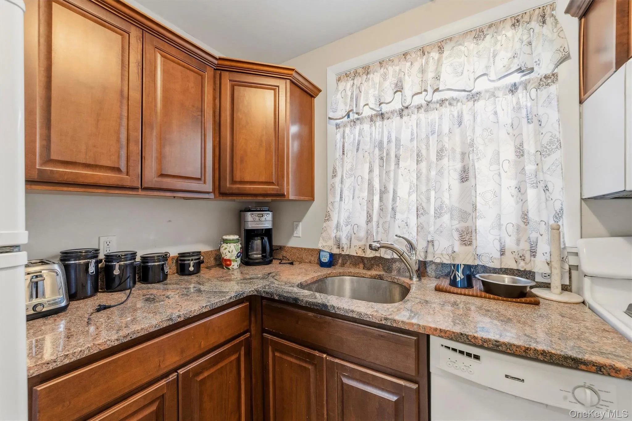 225 Schrade Road, Ossining, NY, 4 Rooms Rooms,1 BathroomBathrooms,Residential,For Rent,Schrade,0,1011526 225 Schrade Road, Ossining, NY, 4 Rooms Rooms,1 BathroomBathrooms,Residential,For Rent,Schrade,0,1011526