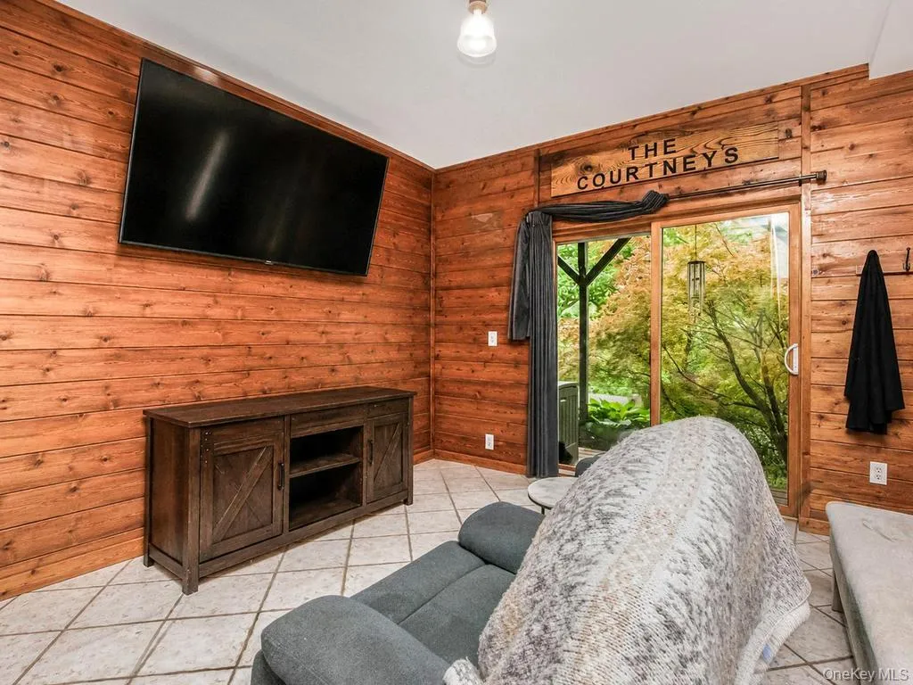20 Ernst Road, Cortlandt, NY, 3 Bedrooms Bedrooms, 6 Rooms Rooms,2 BathroomsBathrooms,Residential,For Rent,Ernst,0,KEY1011527 20 Ernst Road, Cortlandt, NY, 3 Bedrooms Bedrooms, 6 Rooms Rooms,2 BathroomsBathrooms,Residential,For Rent,Ernst,0,KEY1011527