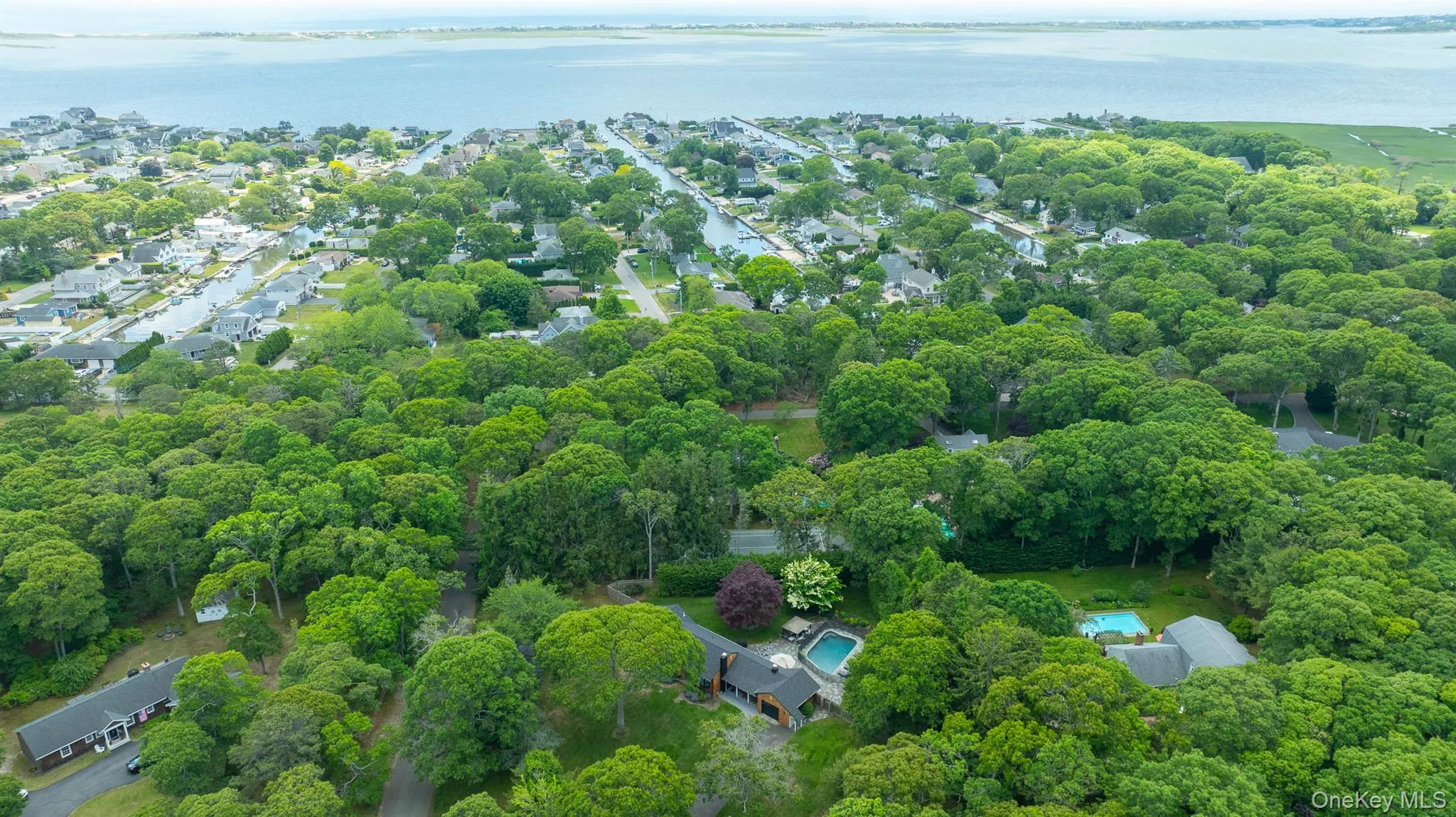 19 Groveland Avenue, Southampton, NY, 3 Bedrooms Bedrooms, 6 Rooms Rooms,3 BathroomsBathrooms,Residential,For Rent,Groveland,0,1011535 19 Groveland Avenue, Southampton, NY, 3 Bedrooms Bedrooms, 6 Rooms Rooms,3 BathroomsBathrooms,Residential,For Rent,Groveland,0,1011535