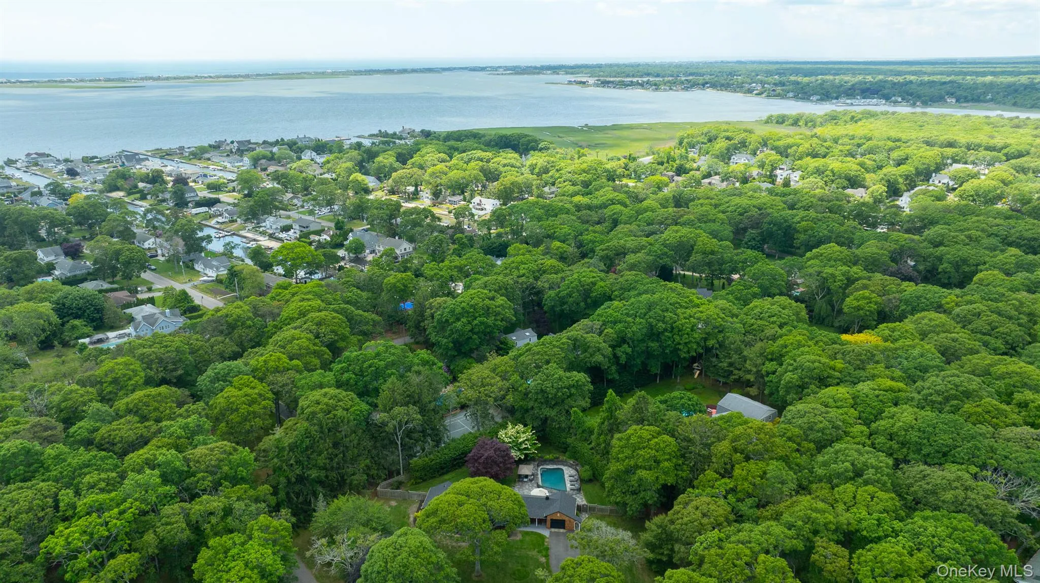 19 Groveland Avenue, Southampton, NY, 3 Bedrooms Bedrooms, 6 Rooms Rooms,3 BathroomsBathrooms,Residential,For Rent,Groveland,0,1011535 19 Groveland Avenue, Southampton, NY, 3 Bedrooms Bedrooms, 6 Rooms Rooms,3 BathroomsBathrooms,Residential,For Rent,Groveland,0,1011535