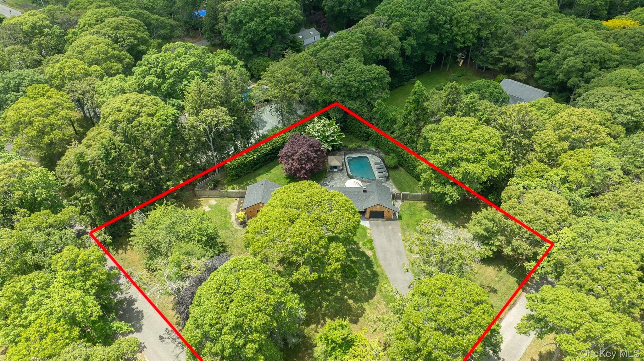 19 Groveland Avenue, Southampton, NY, 3 Bedrooms Bedrooms, 6 Rooms Rooms,3 BathroomsBathrooms,Residential,For Rent,Groveland,0,1011535 19 Groveland Avenue, Southampton, NY, 3 Bedrooms Bedrooms, 6 Rooms Rooms,3 BathroomsBathrooms,Residential,For Rent,Groveland,0,1011535