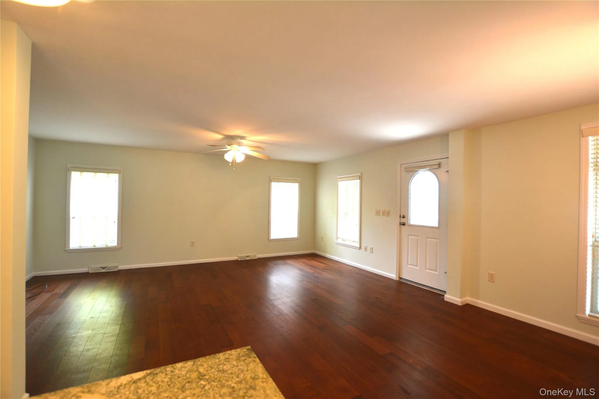 1661 Old Country Road, Riverhead, NY, 2 Bedrooms Bedrooms, 5 Rooms Rooms,2 BathroomsBathrooms,Residential,For Rent,Old Country Road,0,1011541 1661 Old Country Road, Riverhead, NY, 2 Bedrooms Bedrooms, 5 Rooms Rooms,2 BathroomsBathrooms,Residential,For Rent,Old Country Road,0,1011541