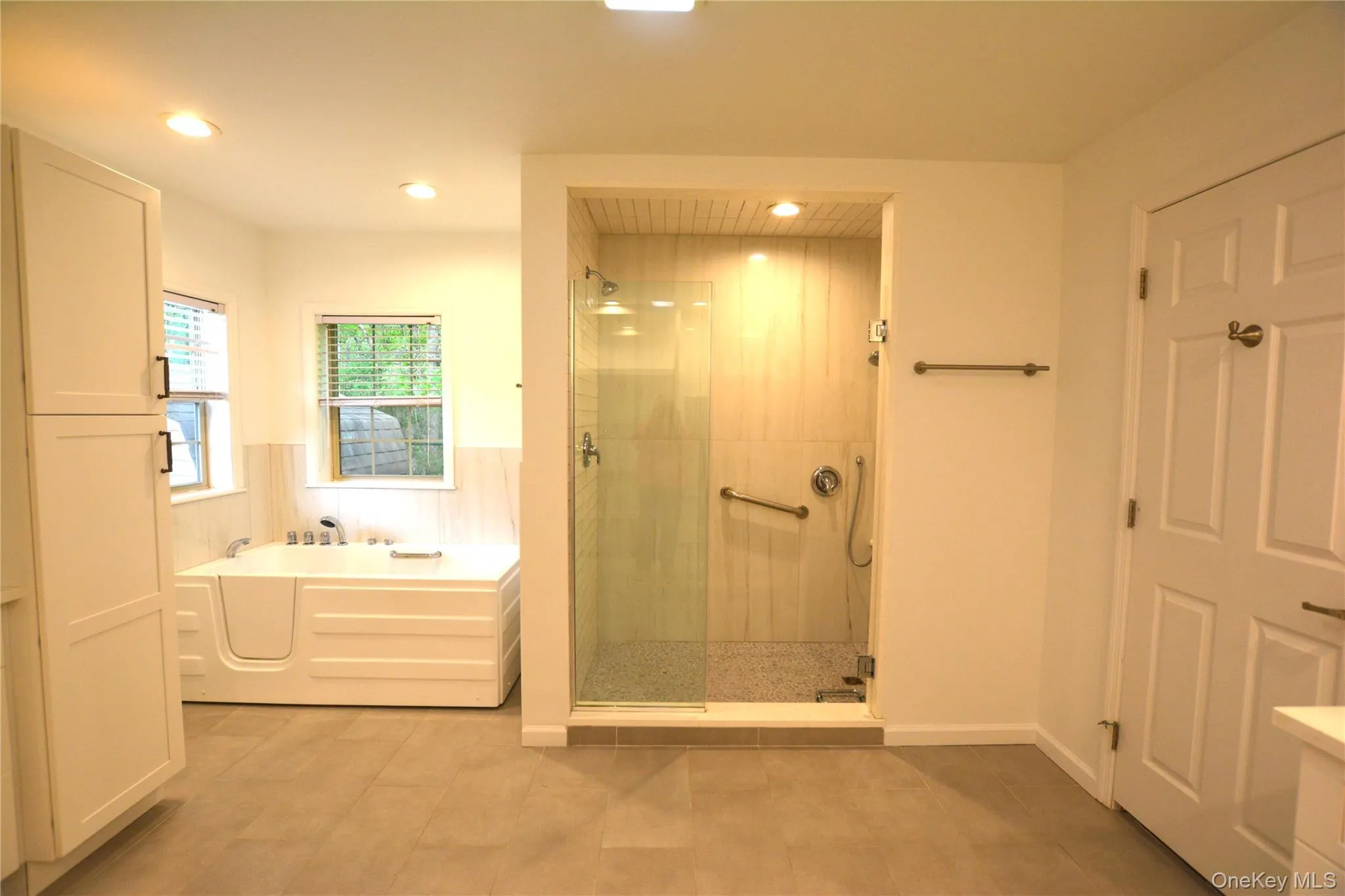 1661 Old Country Road, Riverhead, NY, 2 Bedrooms Bedrooms, 5 Rooms Rooms,2 BathroomsBathrooms,Residential,For Rent,Old Country Road,0,1011541 1661 Old Country Road, Riverhead, NY, 2 Bedrooms Bedrooms, 5 Rooms Rooms,2 BathroomsBathrooms,Residential,For Rent,Old Country Road,0,1011541