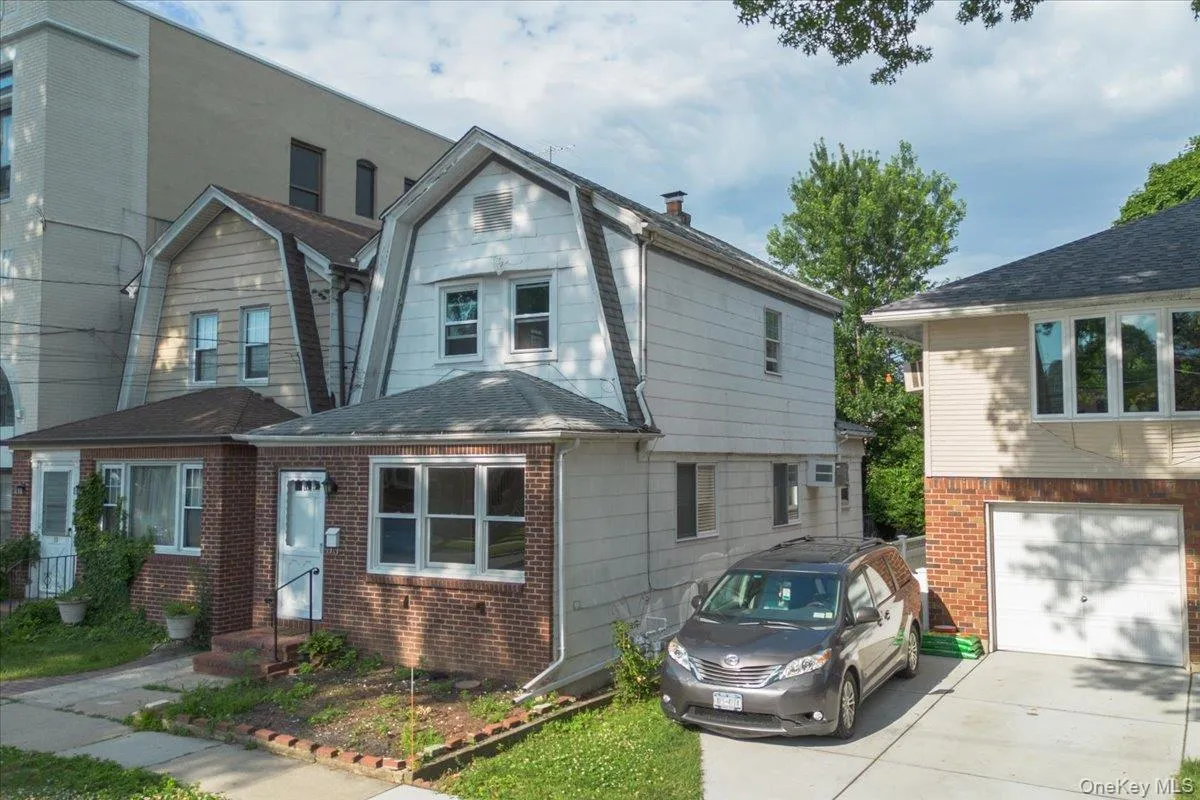 15 Depan Avenue, Hempstead, NY, 3 Bedrooms Bedrooms, 6 Rooms Rooms,2 BathroomsBathrooms,Residential,For Rent,Depan,0,1011543 15 Depan Avenue, Hempstead, NY, 3 Bedrooms Bedrooms, 6 Rooms Rooms,2 BathroomsBathrooms,Residential,For Rent,Depan,0,1011543