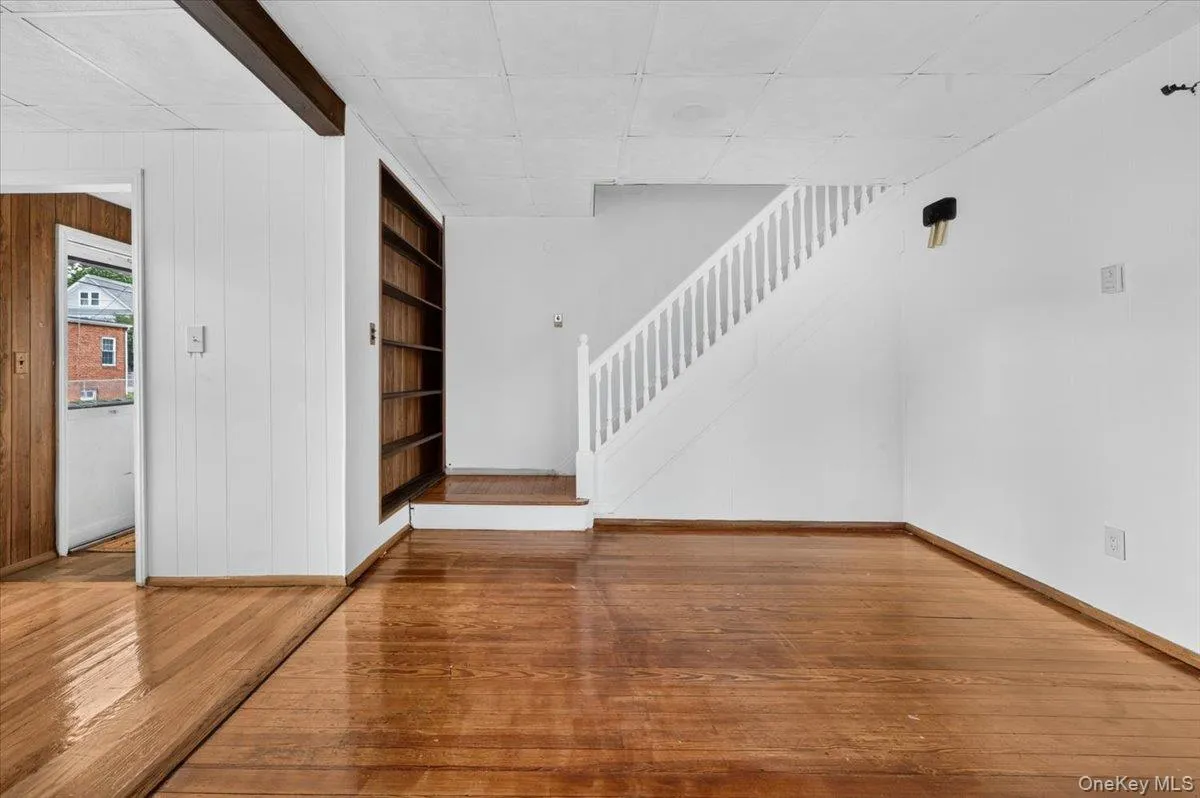 15 Depan Avenue, Hempstead, NY, 3 Bedrooms Bedrooms, 6 Rooms Rooms,2 BathroomsBathrooms,Residential,For Rent,Depan,0,1011543 15 Depan Avenue, Hempstead, NY, 3 Bedrooms Bedrooms, 6 Rooms Rooms,2 BathroomsBathrooms,Residential,For Rent,Depan,0,1011543