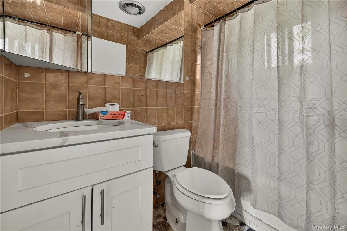 15 Depan Avenue, Hempstead, NY, 3 Bedrooms Bedrooms, 6 Rooms Rooms,2 BathroomsBathrooms,Residential,For Rent,Depan,0,1011543 15 Depan Avenue, Hempstead, NY, 3 Bedrooms Bedrooms, 6 Rooms Rooms,2 BathroomsBathrooms,Residential,For Rent,Depan,0,1011543