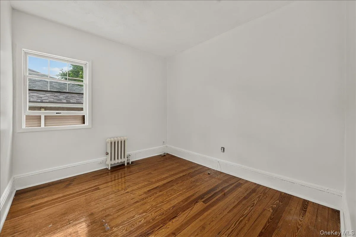 15 Depan Avenue, Hempstead, NY, 3 Bedrooms Bedrooms, 6 Rooms Rooms,2 BathroomsBathrooms,Residential,For Rent,Depan,0,1011543 15 Depan Avenue, Hempstead, NY, 3 Bedrooms Bedrooms, 6 Rooms Rooms,2 BathroomsBathrooms,Residential,For Rent,Depan,0,1011543
