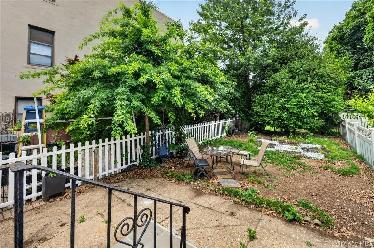 15 Depan Avenue, Hempstead, NY, 3 Bedrooms Bedrooms, 6 Rooms Rooms,2 BathroomsBathrooms,Residential,For Rent,Depan,0,1011543 15 Depan Avenue, Hempstead, NY, 3 Bedrooms Bedrooms, 6 Rooms Rooms,2 BathroomsBathrooms,Residential,For Rent,Depan,0,1011543