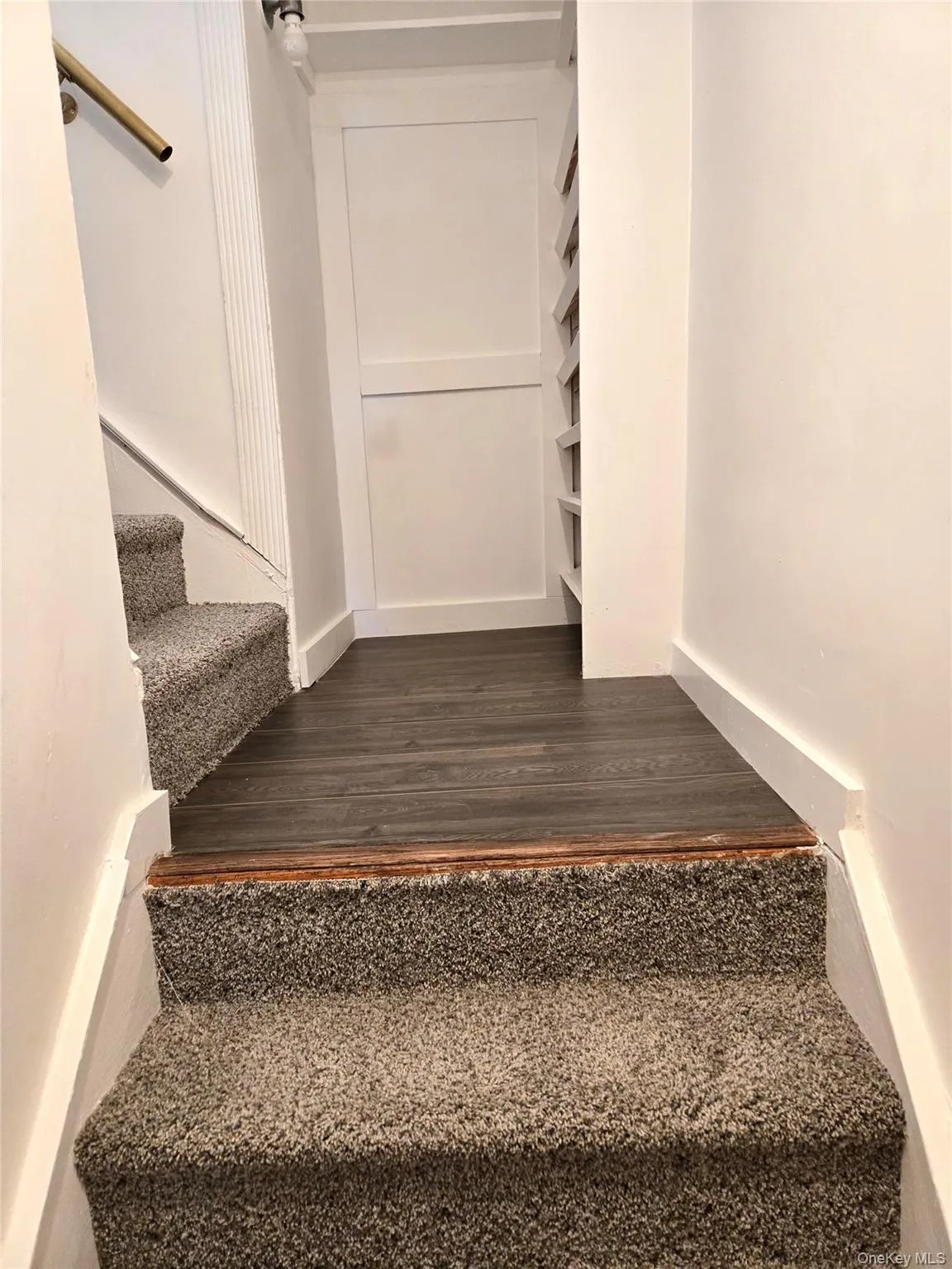 6223 69th Place, New York, NY, 2 Bedrooms Bedrooms, 5 Rooms Rooms,1 BathroomBathrooms,Residential Lease,For Rent,69th,0,1011545 6223 69th Place, New York, NY, 2 Bedrooms Bedrooms, 5 Rooms Rooms,1 BathroomBathrooms,Residential Lease,For Rent,69th,0,1011545