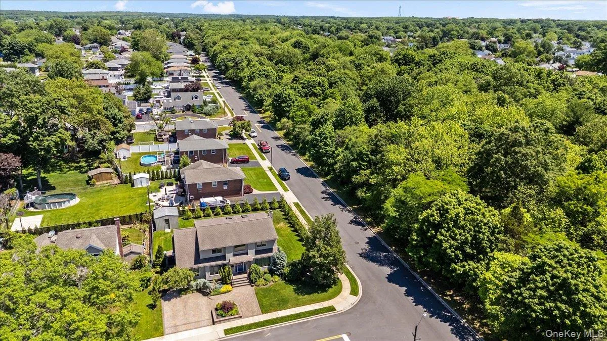 37 Sylvia Road, Oyster Bay, NY, 4 Bedrooms Bedrooms, 8 Rooms Rooms,4 BathroomsBathrooms,Residential,For Rent,Sylvia,0,1011546 37 Sylvia Road, Oyster Bay, NY, 4 Bedrooms Bedrooms, 8 Rooms Rooms,4 BathroomsBathrooms,Residential,For Rent,Sylvia,0,1011546