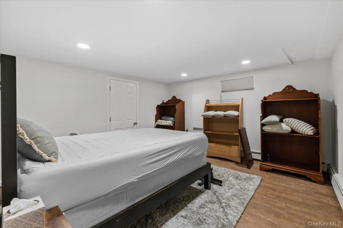 37 Sylvia Road, Oyster Bay, NY, 4 Bedrooms Bedrooms, 8 Rooms Rooms,4 BathroomsBathrooms,Residential,For Rent,Sylvia,0,1011546 37 Sylvia Road, Oyster Bay, NY, 4 Bedrooms Bedrooms, 8 Rooms Rooms,4 BathroomsBathrooms,Residential,For Rent,Sylvia,0,1011546