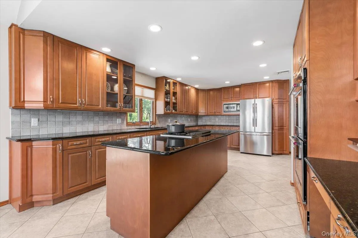 37 Sylvia Road, Oyster Bay, NY, 4 Bedrooms Bedrooms, 8 Rooms Rooms,4 BathroomsBathrooms,Residential,For Rent,Sylvia,0,1011546 37 Sylvia Road, Oyster Bay, NY, 4 Bedrooms Bedrooms, 8 Rooms Rooms,4 BathroomsBathrooms,Residential,For Rent,Sylvia,0,1011546