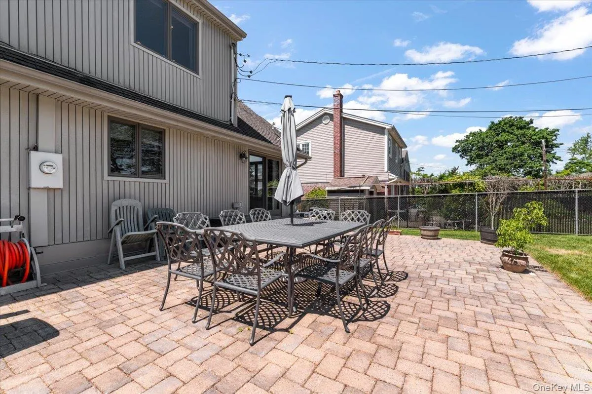 37 Sylvia Road, Oyster Bay, NY, 4 Bedrooms Bedrooms, 8 Rooms Rooms,4 BathroomsBathrooms,Residential,For Rent,Sylvia,0,1011546 37 Sylvia Road, Oyster Bay, NY, 4 Bedrooms Bedrooms, 8 Rooms Rooms,4 BathroomsBathrooms,Residential,For Rent,Sylvia,0,1011546