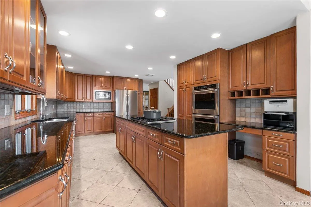 37 Sylvia Road, Oyster Bay, NY, 4 Bedrooms Bedrooms, 8 Rooms Rooms,4 BathroomsBathrooms,Residential,For Rent,Sylvia,0,1011546 37 Sylvia Road, Oyster Bay, NY, 4 Bedrooms Bedrooms, 8 Rooms Rooms,4 BathroomsBathrooms,Residential,For Rent,Sylvia,0,1011546