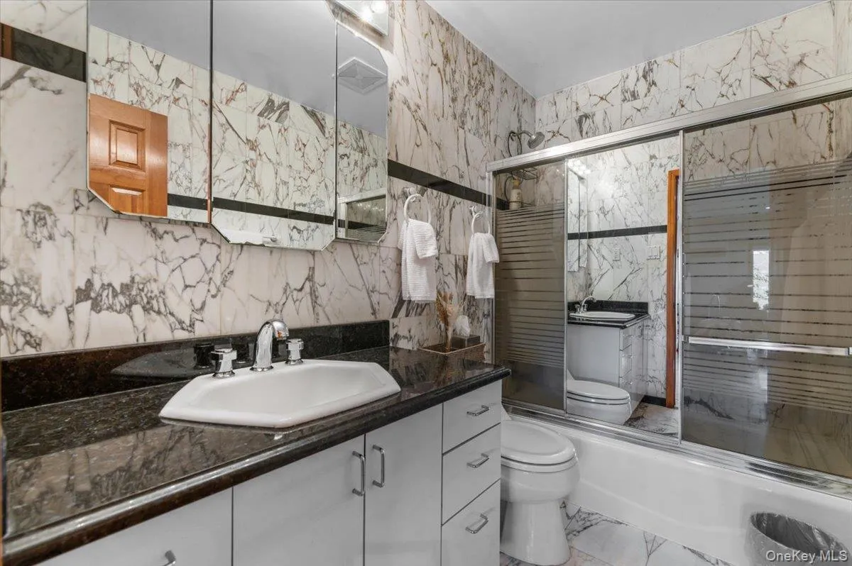 37 Sylvia Road, Oyster Bay, NY, 4 Bedrooms Bedrooms, 8 Rooms Rooms,4 BathroomsBathrooms,Residential,For Rent,Sylvia,0,1011546 37 Sylvia Road, Oyster Bay, NY, 4 Bedrooms Bedrooms, 8 Rooms Rooms,4 BathroomsBathrooms,Residential,For Rent,Sylvia,0,1011546