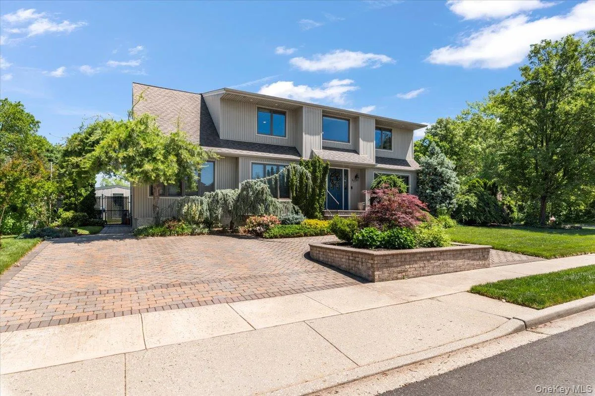 37 Sylvia Road, Oyster Bay, NY, 4 Bedrooms Bedrooms, 8 Rooms Rooms,4 BathroomsBathrooms,Residential,For Rent,Sylvia,0,1011546 37 Sylvia Road, Oyster Bay, NY, 4 Bedrooms Bedrooms, 8 Rooms Rooms,4 BathroomsBathrooms,Residential,For Rent,Sylvia,0,1011546