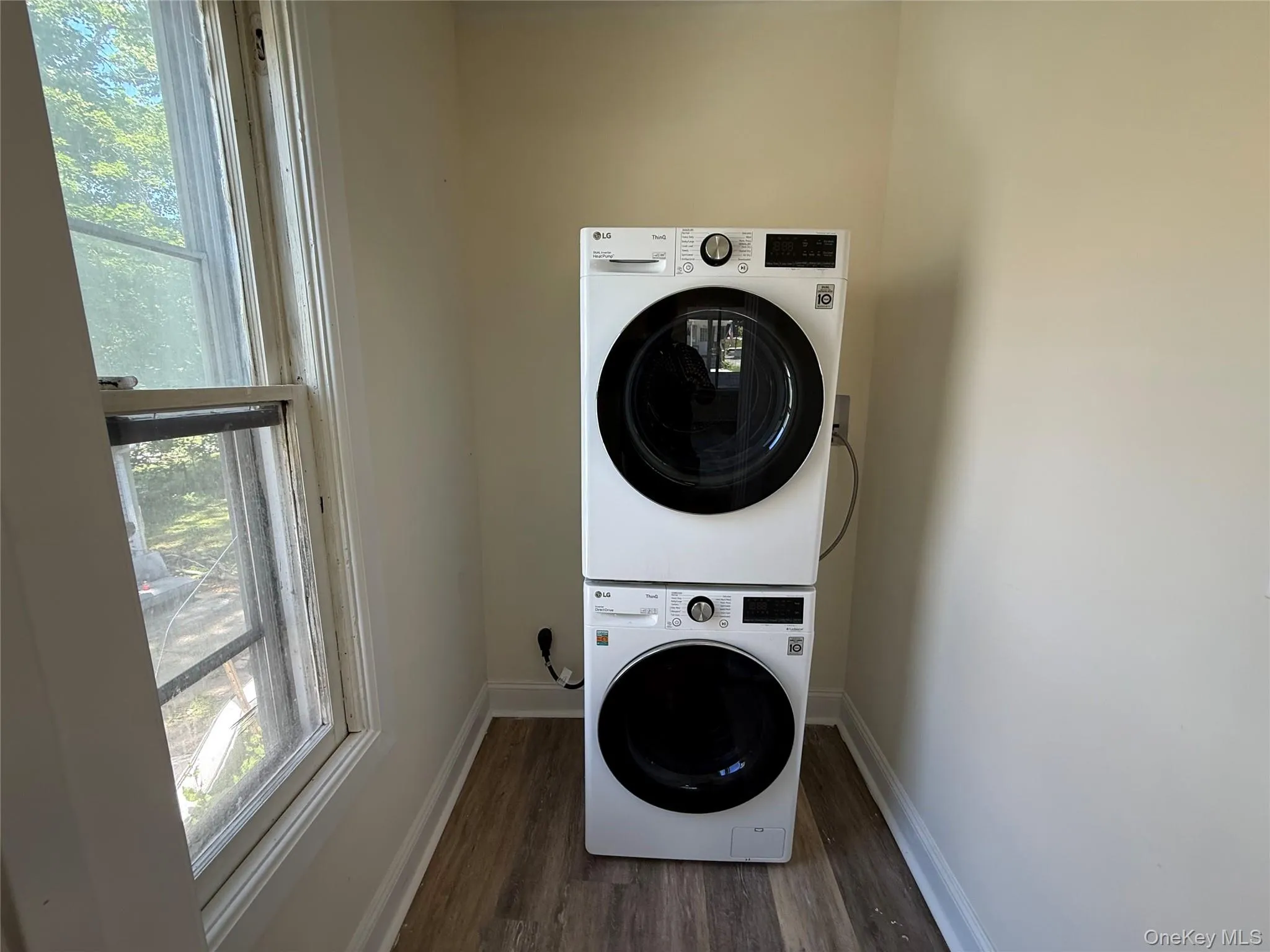 174 Center Street, Wawarsing, NY, 3 Bedrooms Bedrooms, 6 Rooms Rooms,2 BathroomsBathrooms,Residential Lease,For Rent,Center,0,1011547 174 Center Street, Wawarsing, NY, 3 Bedrooms Bedrooms, 6 Rooms Rooms,2 BathroomsBathrooms,Residential Lease,For Rent,Center,0,1011547