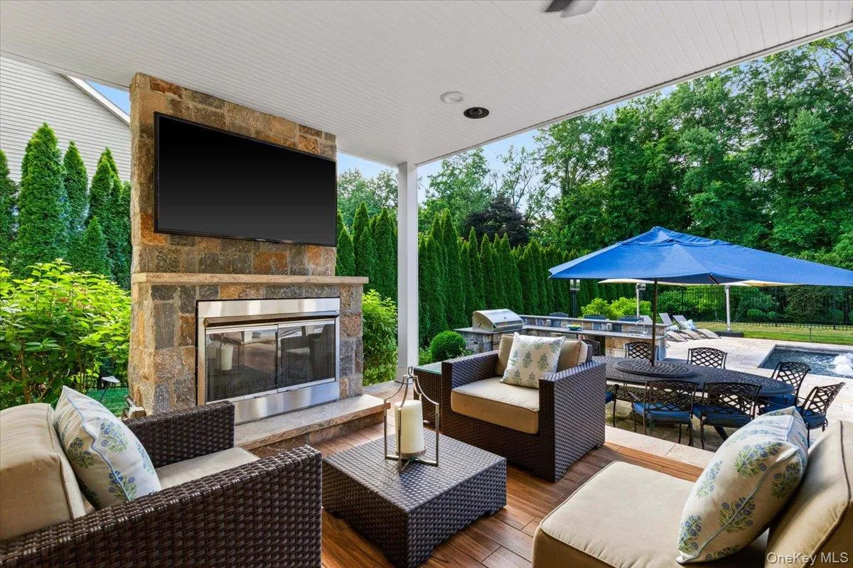 On chillier days, warm up near the gas fireplace and watch the game on your outdoor TV. On chillier days, warm up near the gas fireplace and watch the game on your outdoor TV.