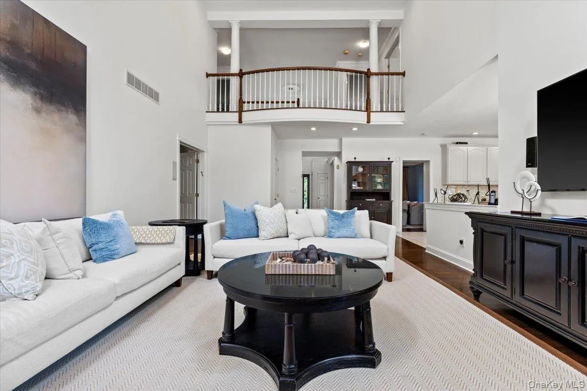 32 Rolling Ridge Road, White Plains, NY, 4 Bedrooms Bedrooms, 10 Rooms Rooms,4 BathroomsBathrooms,Residential,For Rent,Rolling Ridge,0,1011553 32 Rolling Ridge Road, White Plains, NY, 4 Bedrooms Bedrooms, 10 Rooms Rooms,4 BathroomsBathrooms,Residential,For Rent,Rolling Ridge,0,1011553