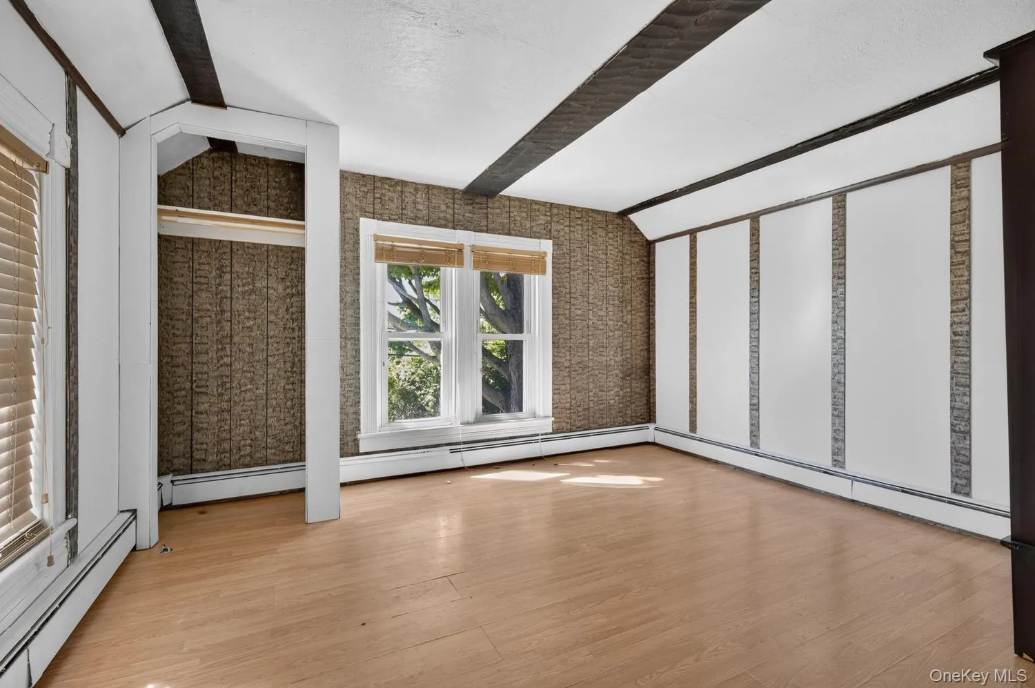 49 Cedar Street, Babylon, NY, 4 Bedrooms Bedrooms, 8 Rooms Rooms,1 BathroomBathrooms,Residential,For Rent,Cedar,0,1011561 49 Cedar Street, Babylon, NY, 4 Bedrooms Bedrooms, 8 Rooms Rooms,1 BathroomBathrooms,Residential,For Rent,Cedar,0,1011561