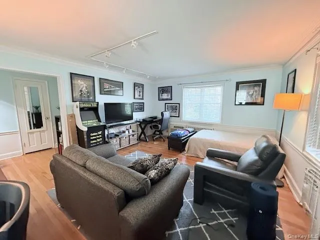43 Forest Avenue, Hempstead, NY, 2 Rooms Rooms,1 BathroomBathrooms,Residential,For Rent,Forest,0,1011563 43 Forest Avenue, Hempstead, NY, 2 Rooms Rooms,1 BathroomBathrooms,Residential,For Rent,Forest,0,1011563