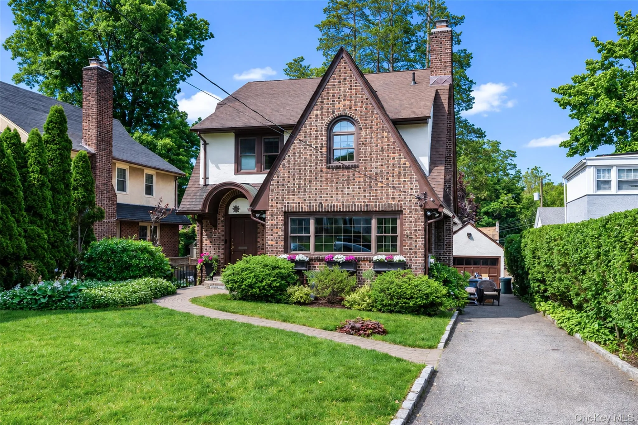 17 Bonnett Avenue, Mamaroneck, NY, 4 Bedrooms Bedrooms, 9 Rooms Rooms,2 BathroomsBathrooms,Residential Lease,For Rent,Bonnett,0,1011565 17 Bonnett Avenue, Mamaroneck, NY, 4 Bedrooms Bedrooms, 9 Rooms Rooms,2 BathroomsBathrooms,Residential Lease,For Rent,Bonnett,0,1011565