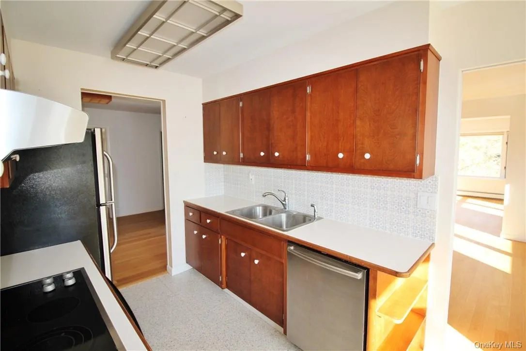 248 West Lake Boulevard, Carmel, NY, 2 Bedrooms Bedrooms, 6 Rooms Rooms,3 BathroomsBathrooms,Residential Lease,For Rent,West Lake,0,1011570 248 West Lake Boulevard, Carmel, NY, 2 Bedrooms Bedrooms, 6 Rooms Rooms,3 BathroomsBathrooms,Residential Lease,For Rent,West Lake,0,1011570