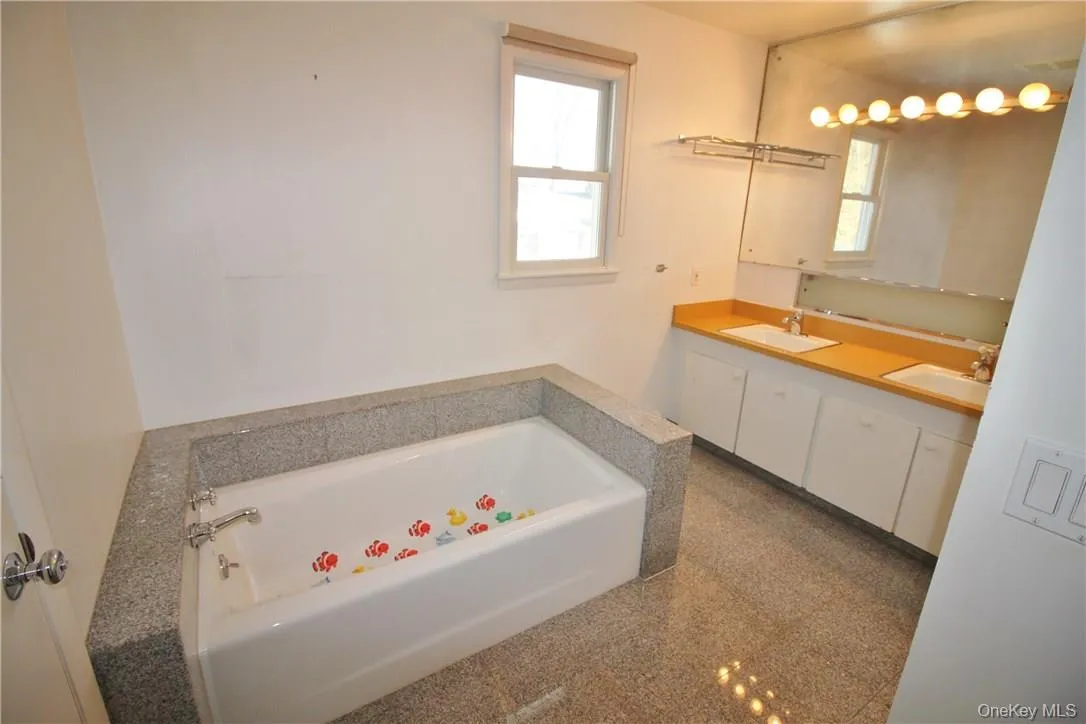 248 West Lake Boulevard, Carmel, NY, 2 Bedrooms Bedrooms, 6 Rooms Rooms,3 BathroomsBathrooms,Residential Lease,For Rent,West Lake,0,1011570 248 West Lake Boulevard, Carmel, NY, 2 Bedrooms Bedrooms, 6 Rooms Rooms,3 BathroomsBathrooms,Residential Lease,For Rent,West Lake,0,1011570