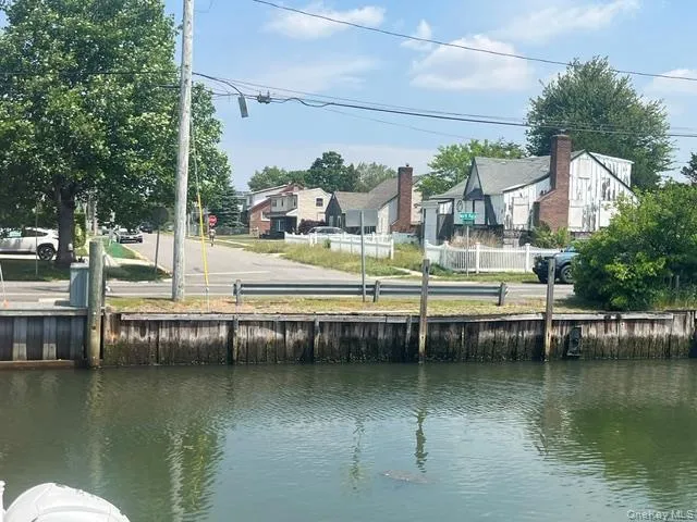 42 Buchanan Avenue, Babylon, NY, 3 Bedrooms Bedrooms, 6 Rooms Rooms,2 BathroomsBathrooms,Residential,For Rent,Buchanan,0,1011571 42 Buchanan Avenue, Babylon, NY, 3 Bedrooms Bedrooms, 6 Rooms Rooms,2 BathroomsBathrooms,Residential,For Rent,Buchanan,0,1011571