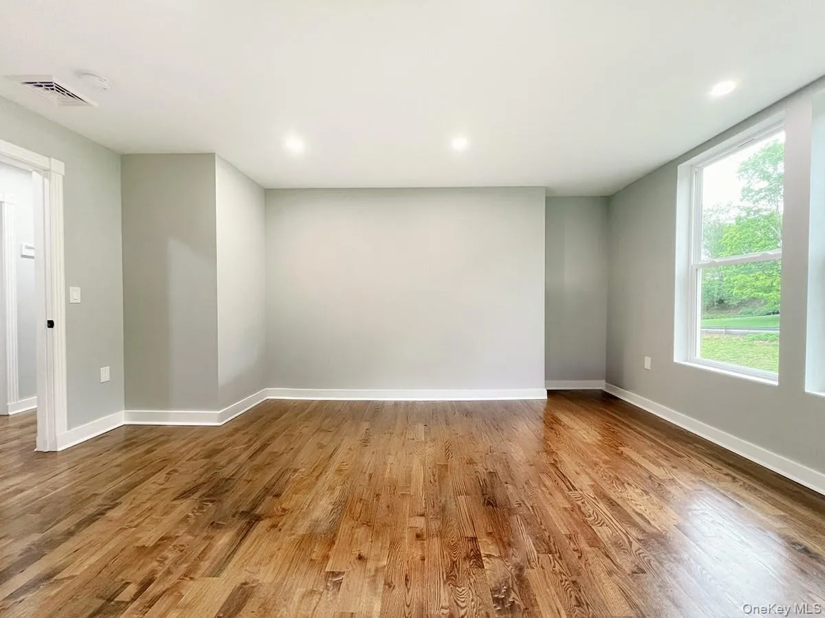 82 Hampton Road, Marlboro, NY, 4 Bedrooms Bedrooms, 8 Rooms Rooms,3 BathroomsBathrooms,Residential,For Rent,Hampton,0,1011572 82 Hampton Road, Marlboro, NY, 4 Bedrooms Bedrooms, 8 Rooms Rooms,3 BathroomsBathrooms,Residential,For Rent,Hampton,0,1011572