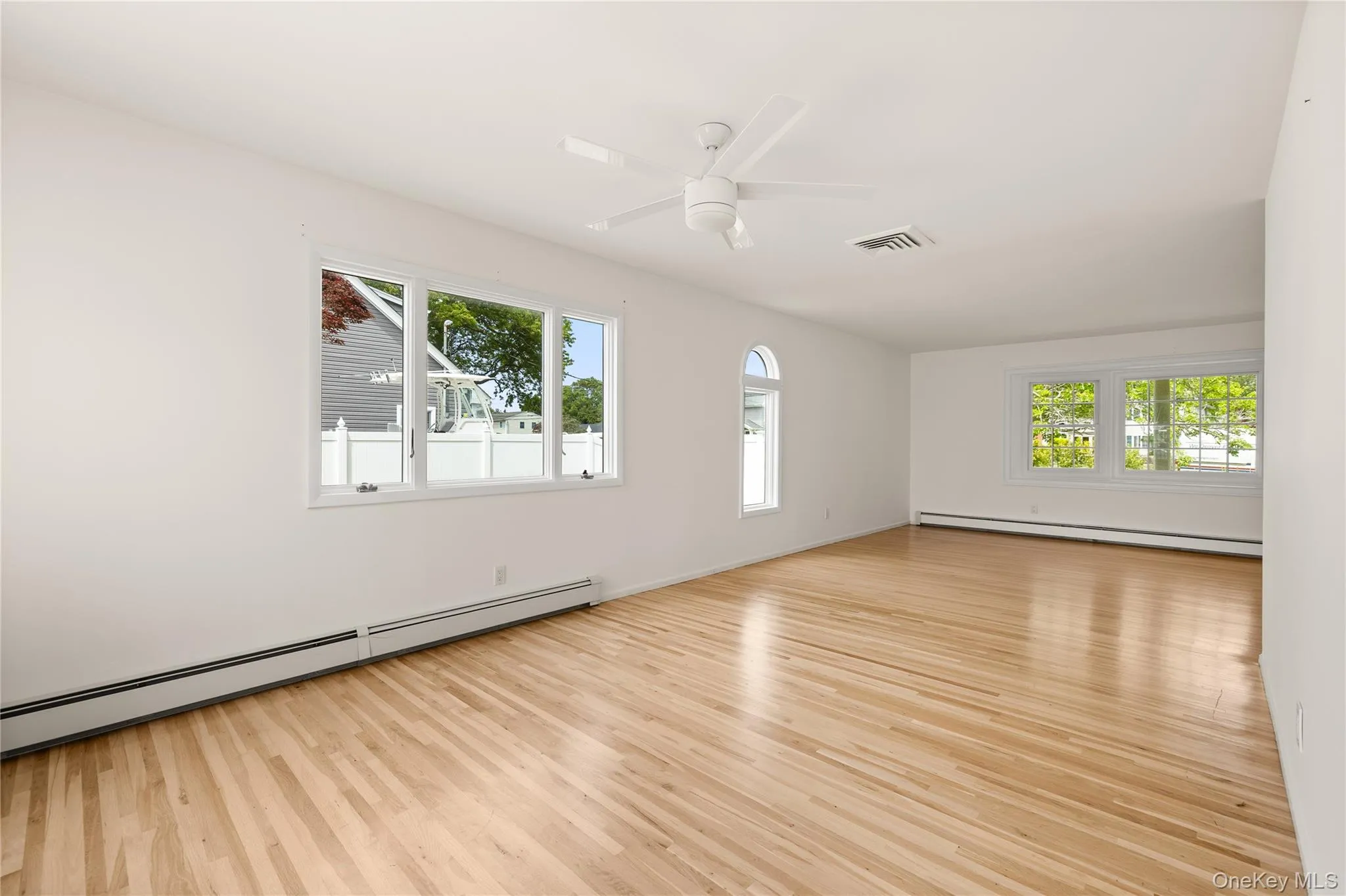 154 Sunset Drive, Islip, NY, 4 Bedrooms Bedrooms, 10 Rooms Rooms,2 BathroomsBathrooms,Residential,For Rent,Sunset,0,1011580 154 Sunset Drive, Islip, NY, 4 Bedrooms Bedrooms, 10 Rooms Rooms,2 BathroomsBathrooms,Residential,For Rent,Sunset,0,1011580