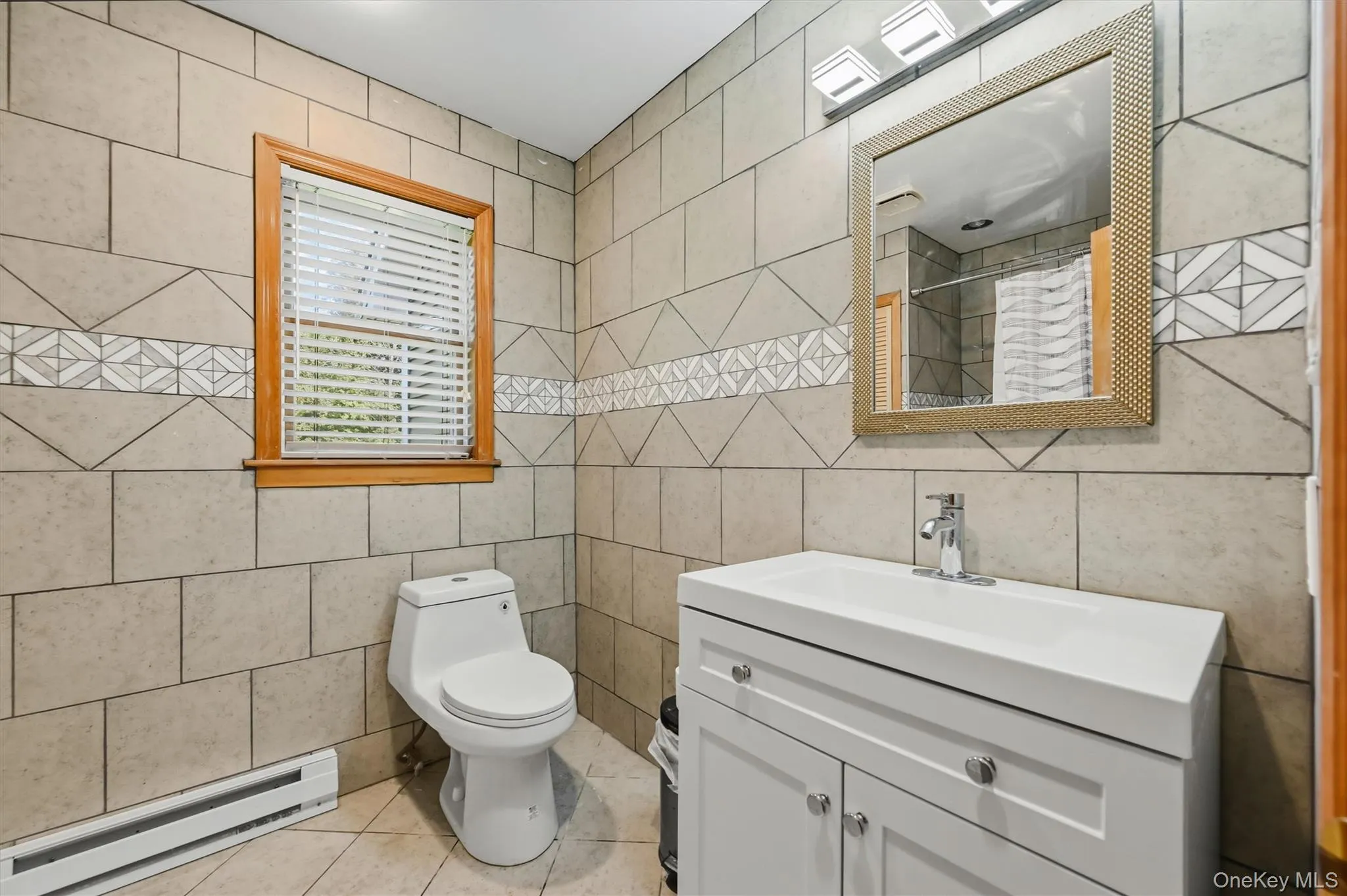 Main-Level Full Bath Main-Level Full Bath