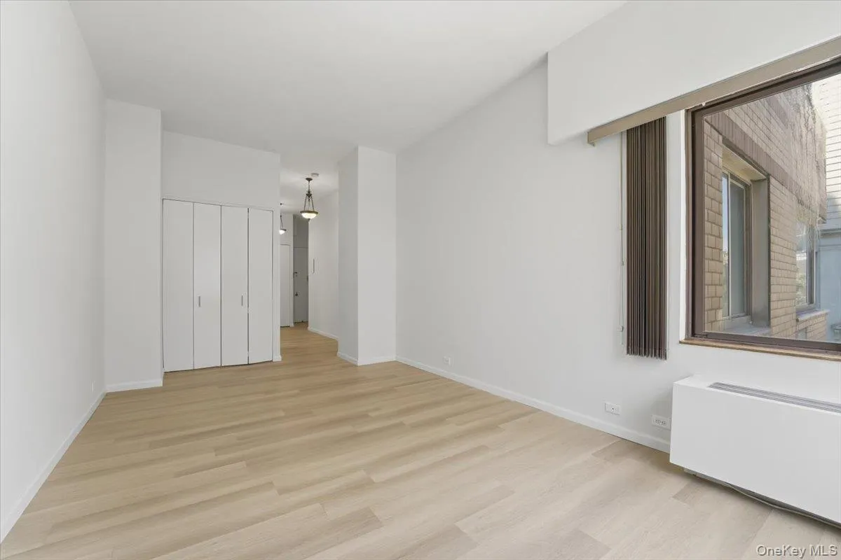 350 50th Street, New York, NY, 1 Room Rooms,1 BathroomBathrooms,Residential,For Rent,50th,0,1011584 350 50th Street, New York, NY, 1 Room Rooms,1 BathroomBathrooms,Residential,For Rent,50th,0,1011584