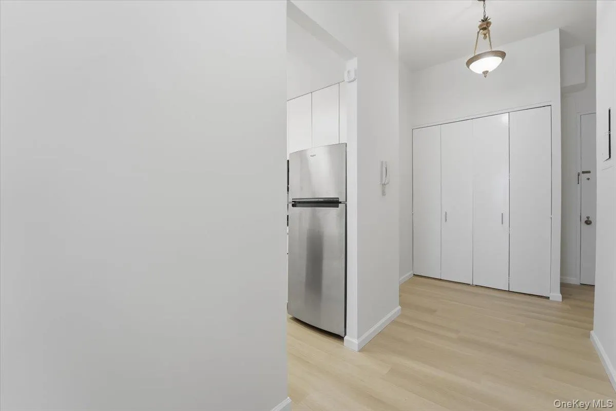 350 50th Street, New York, NY, 1 Room Rooms,1 BathroomBathrooms,Residential,For Rent,50th,0,1011584 350 50th Street, New York, NY, 1 Room Rooms,1 BathroomBathrooms,Residential,For Rent,50th,0,1011584