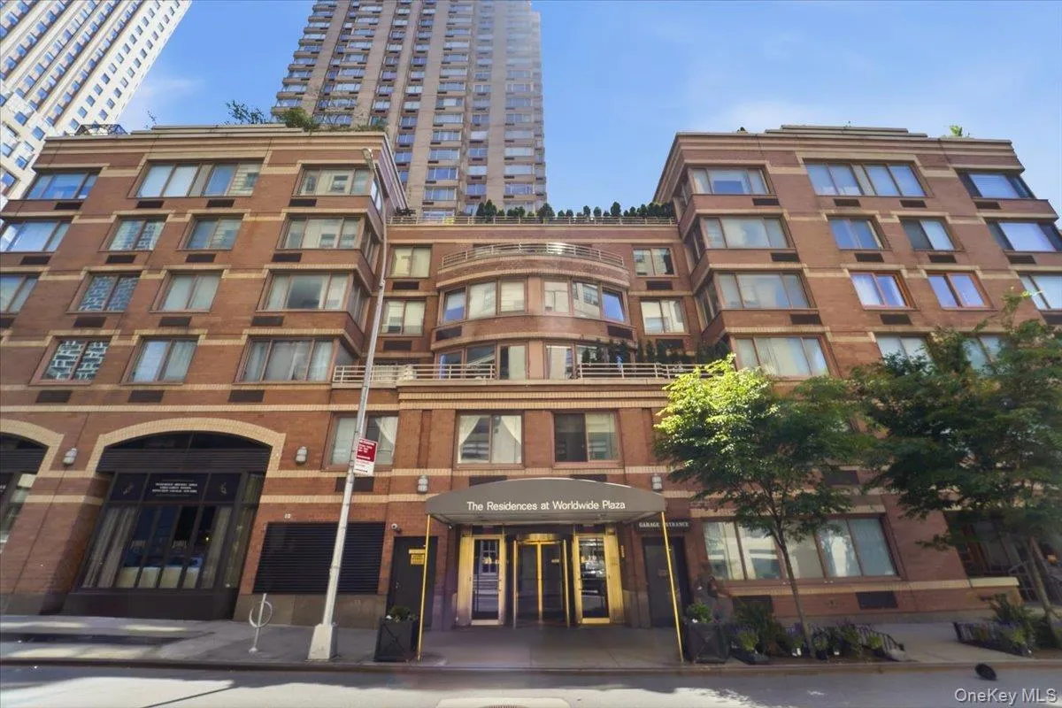 350 50th Street, New York, NY, 1 Room Rooms,1 BathroomBathrooms,Residential,For Rent,50th,0,1011584 350 50th Street, New York, NY, 1 Room Rooms,1 BathroomBathrooms,Residential,For Rent,50th,0,1011584