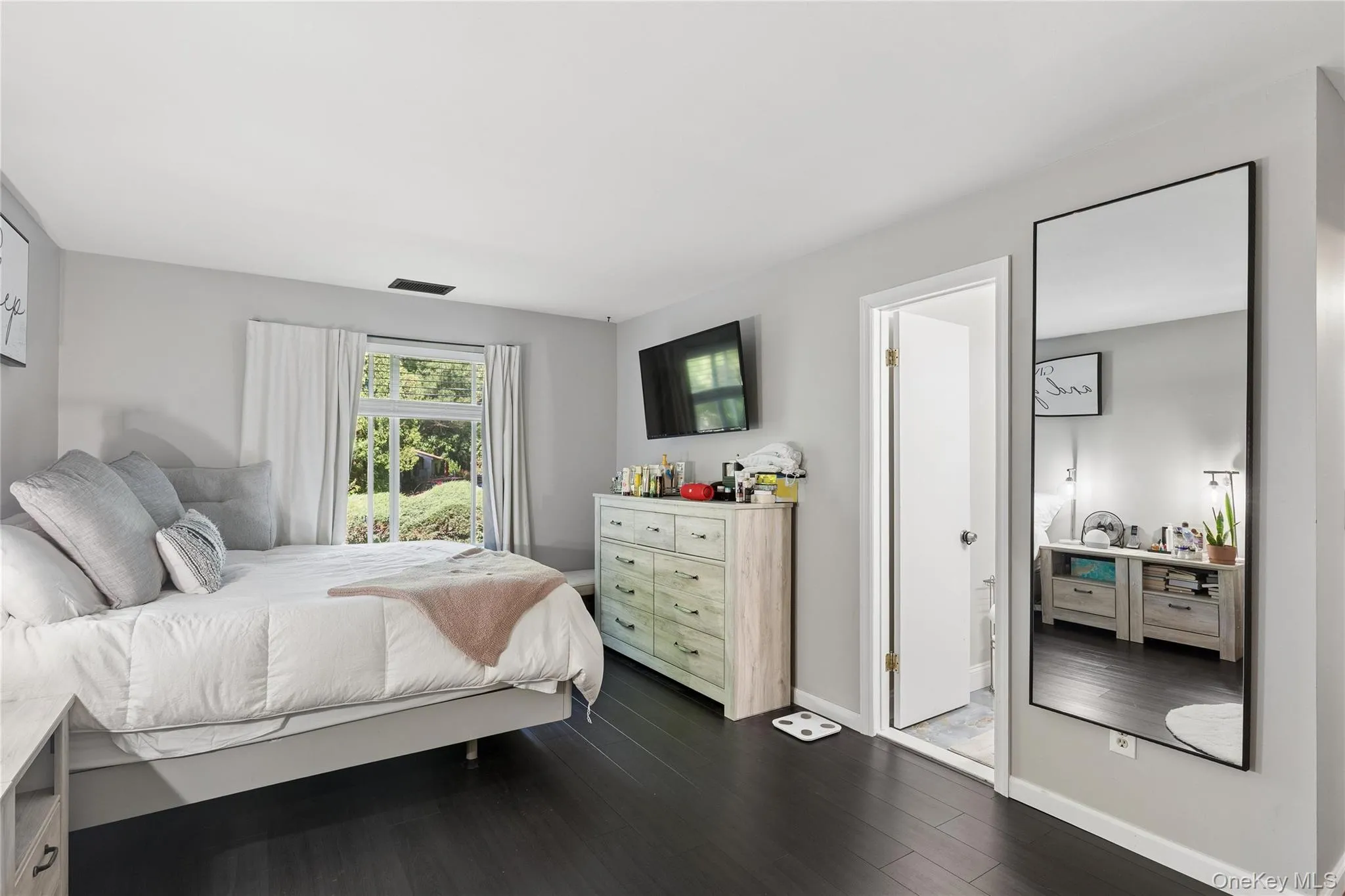 1004 Skyline Drive, Brookhaven, NY, 2 Bedrooms Bedrooms, 5 Rooms Rooms,2 BathroomsBathrooms,Residential,For Rent,Skyline,0,1011586 1004 Skyline Drive, Brookhaven, NY, 2 Bedrooms Bedrooms, 5 Rooms Rooms,2 BathroomsBathrooms,Residential,For Rent,Skyline,0,1011586