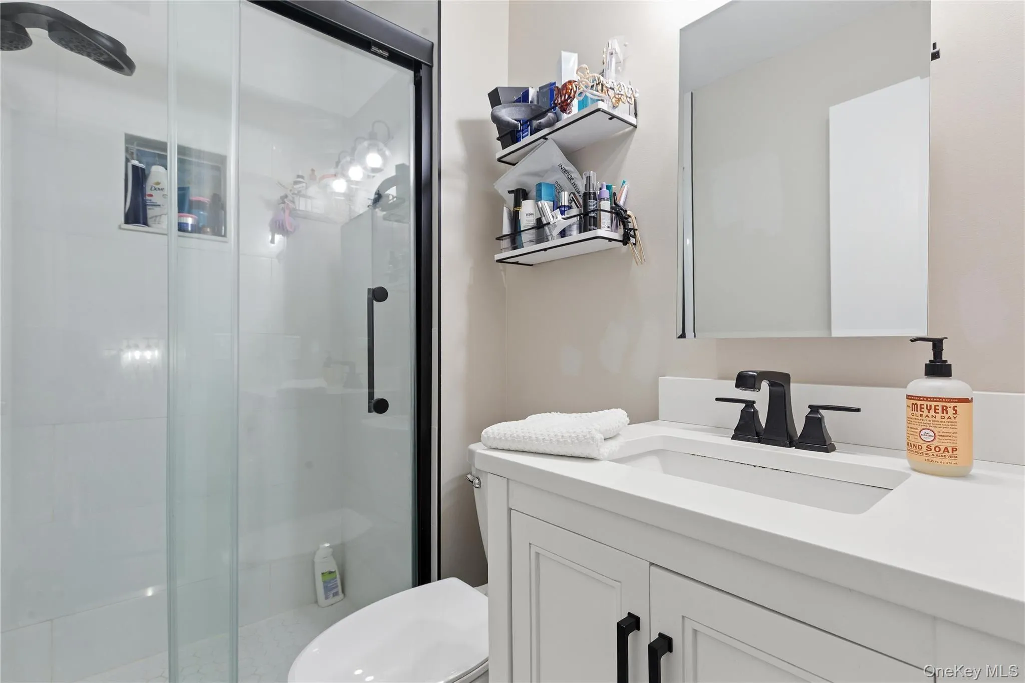 1004 Skyline Drive, Brookhaven, NY, 2 Bedrooms Bedrooms, 5 Rooms Rooms,2 BathroomsBathrooms,Residential,For Rent,Skyline,0,1011586 1004 Skyline Drive, Brookhaven, NY, 2 Bedrooms Bedrooms, 5 Rooms Rooms,2 BathroomsBathrooms,Residential,For Rent,Skyline,0,1011586