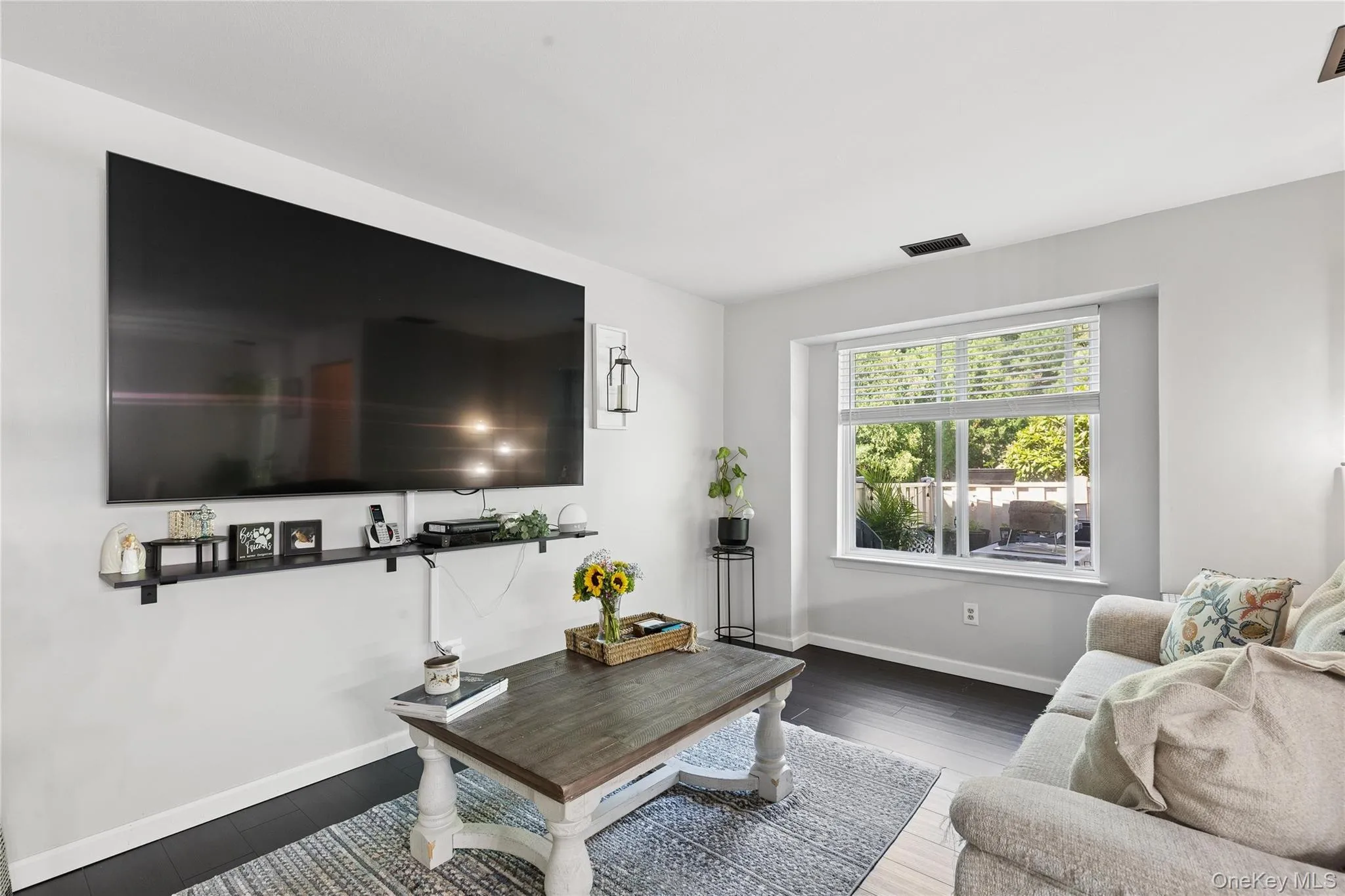 1004 Skyline Drive, Brookhaven, NY, 2 Bedrooms Bedrooms, 5 Rooms Rooms,2 BathroomsBathrooms,Residential,For Rent,Skyline,0,1011586 1004 Skyline Drive, Brookhaven, NY, 2 Bedrooms Bedrooms, 5 Rooms Rooms,2 BathroomsBathrooms,Residential,For Rent,Skyline,0,1011586