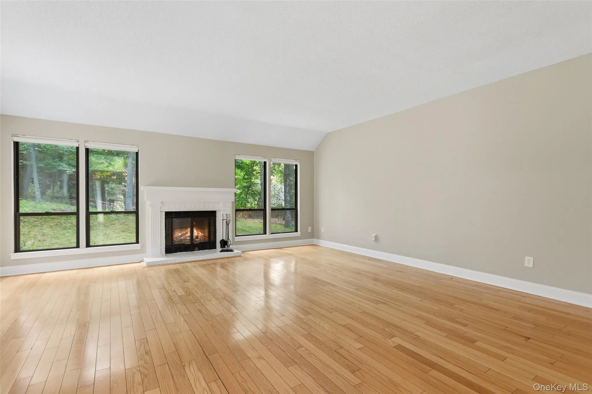 451 Heritage Hills, Somers, NY, 1 Bedroom Bedrooms, 4 Rooms Rooms,1 BathroomBathrooms,Residential,For Rent,Heritage,0,1011587 451 Heritage Hills, Somers, NY, 1 Bedroom Bedrooms, 4 Rooms Rooms,1 BathroomBathrooms,Residential,For Rent,Heritage,0,1011587